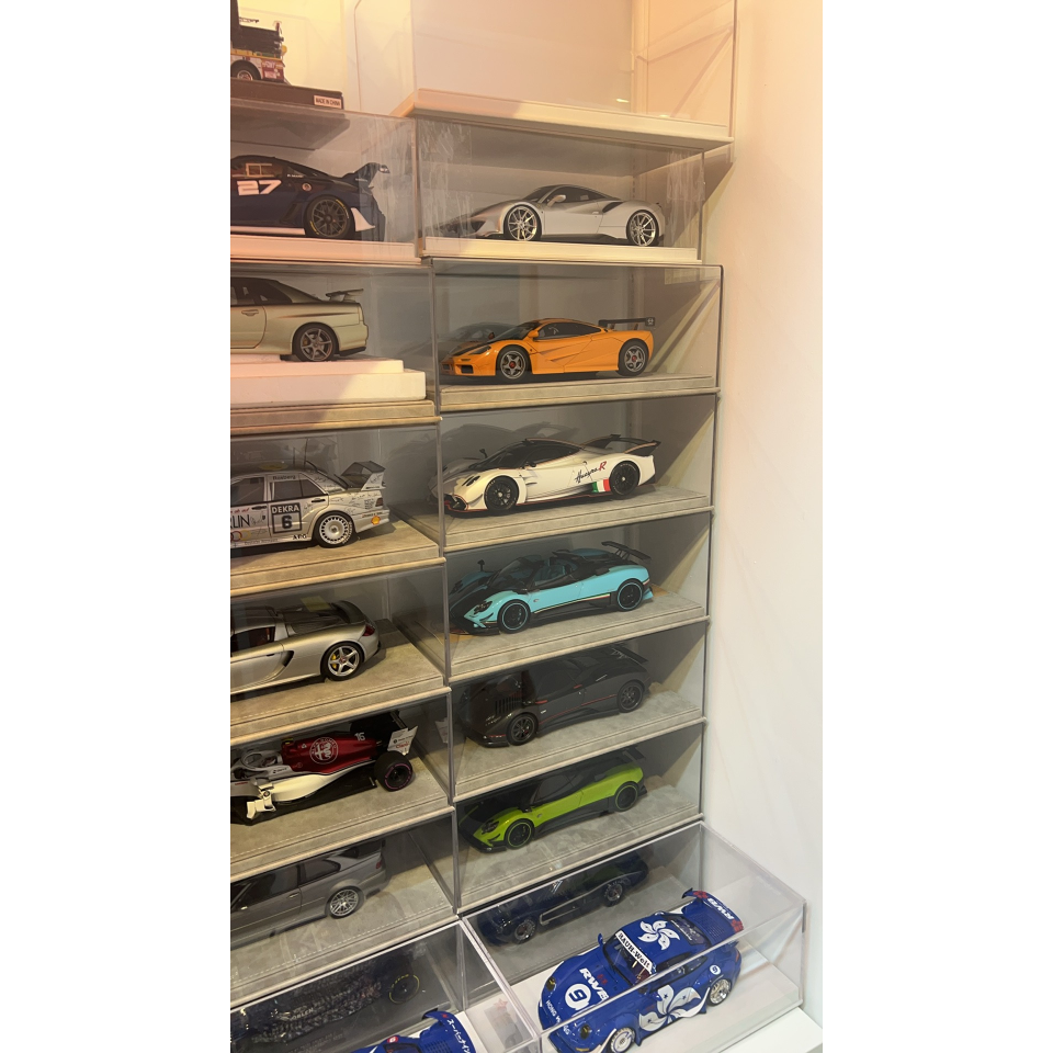 1/18 Scale Collections