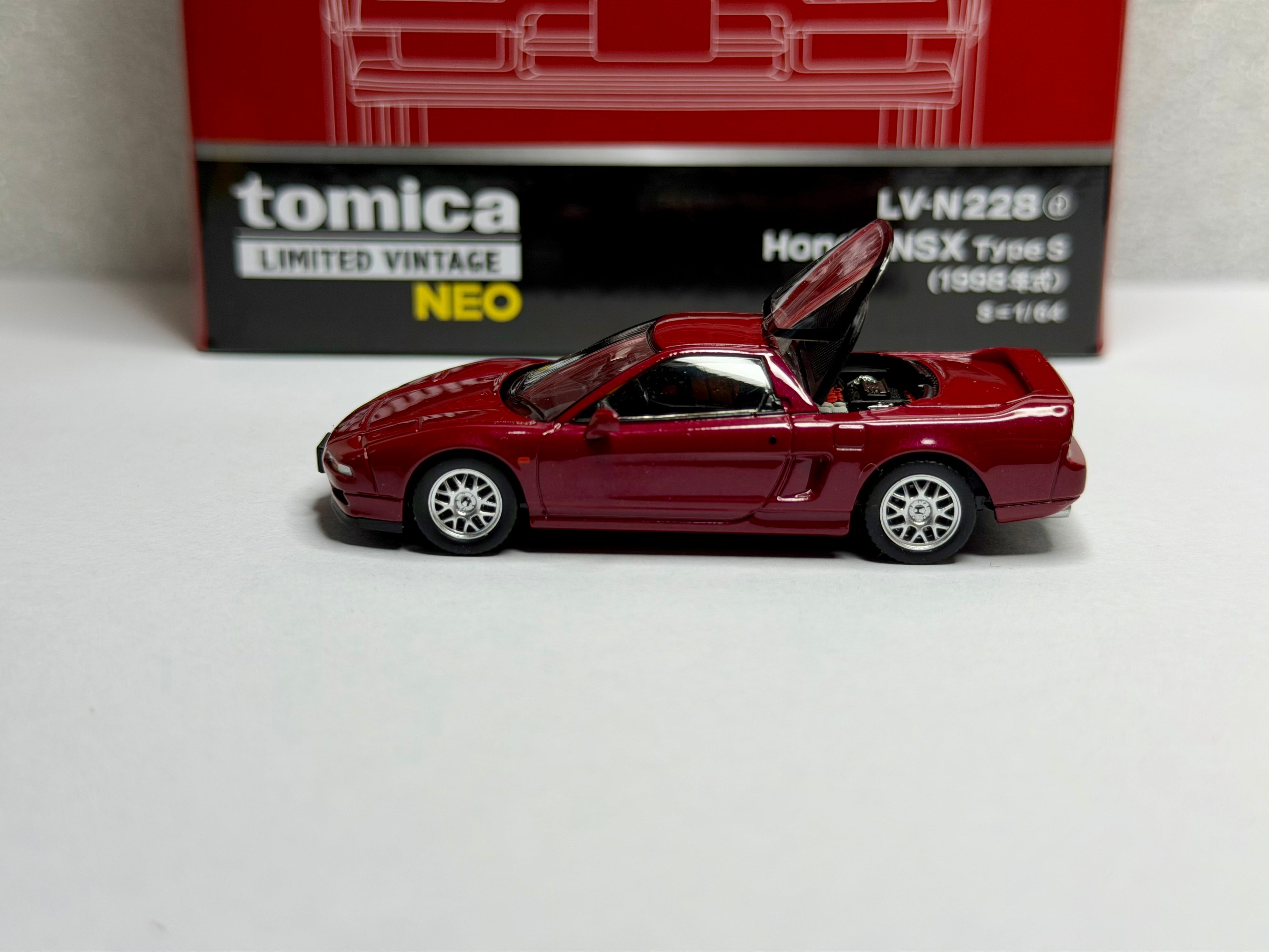 Tomica Limited Vintage 1:64 Honda NSX Type S 98’ Metallic Red Pearl LV-N228d
