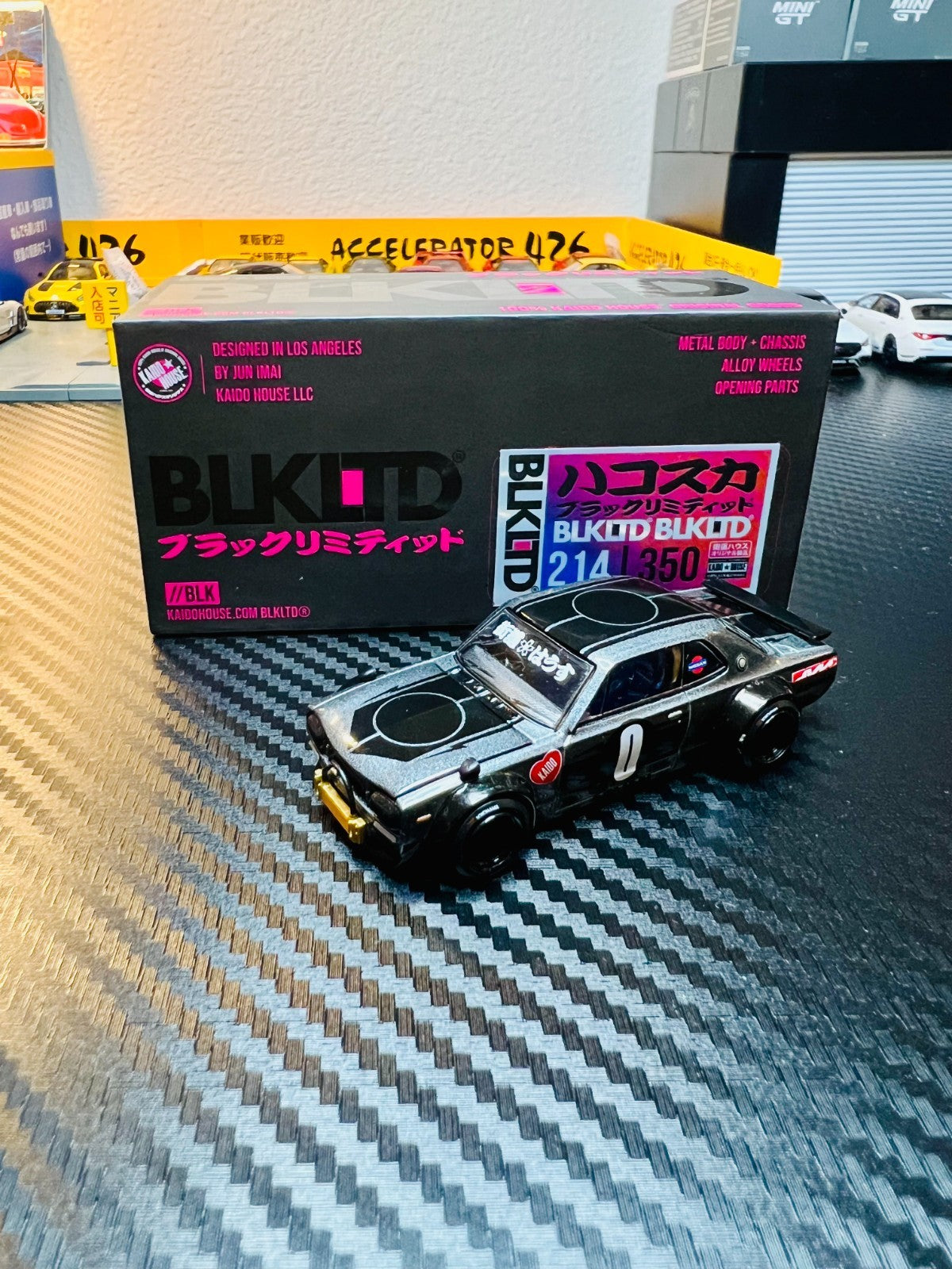 kaido house mini gt signed 1/64 Nissan 2000GT-R KPGC10 Hakosuka KHMG166 