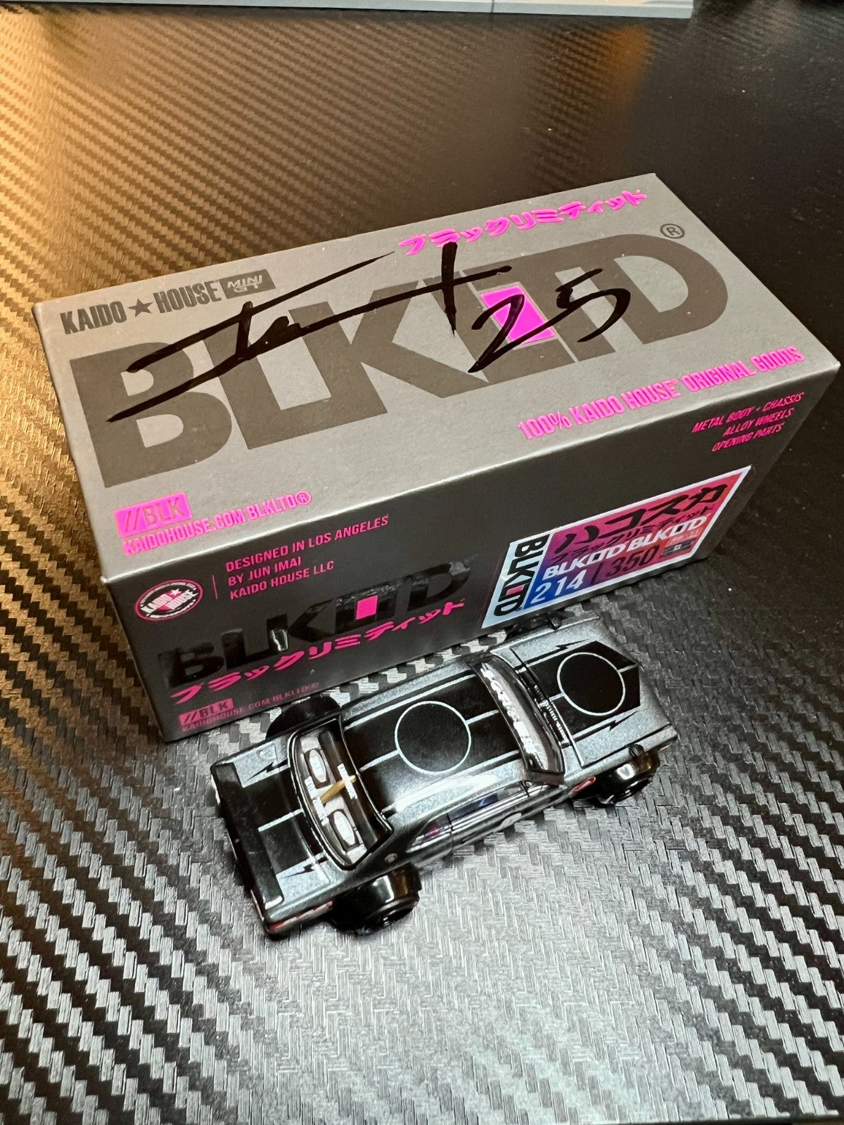 kaido house mini gt signed 1/64 Nissan 2000GT-R KPGC10 Hakosuka KHMG166 