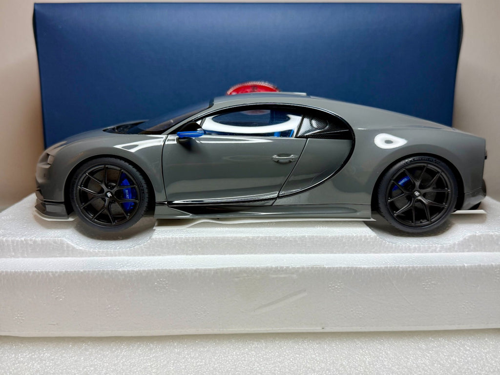 AUTOart 1:18 Bugatti Chiron Sport Jet Grey Mint Condition Rare