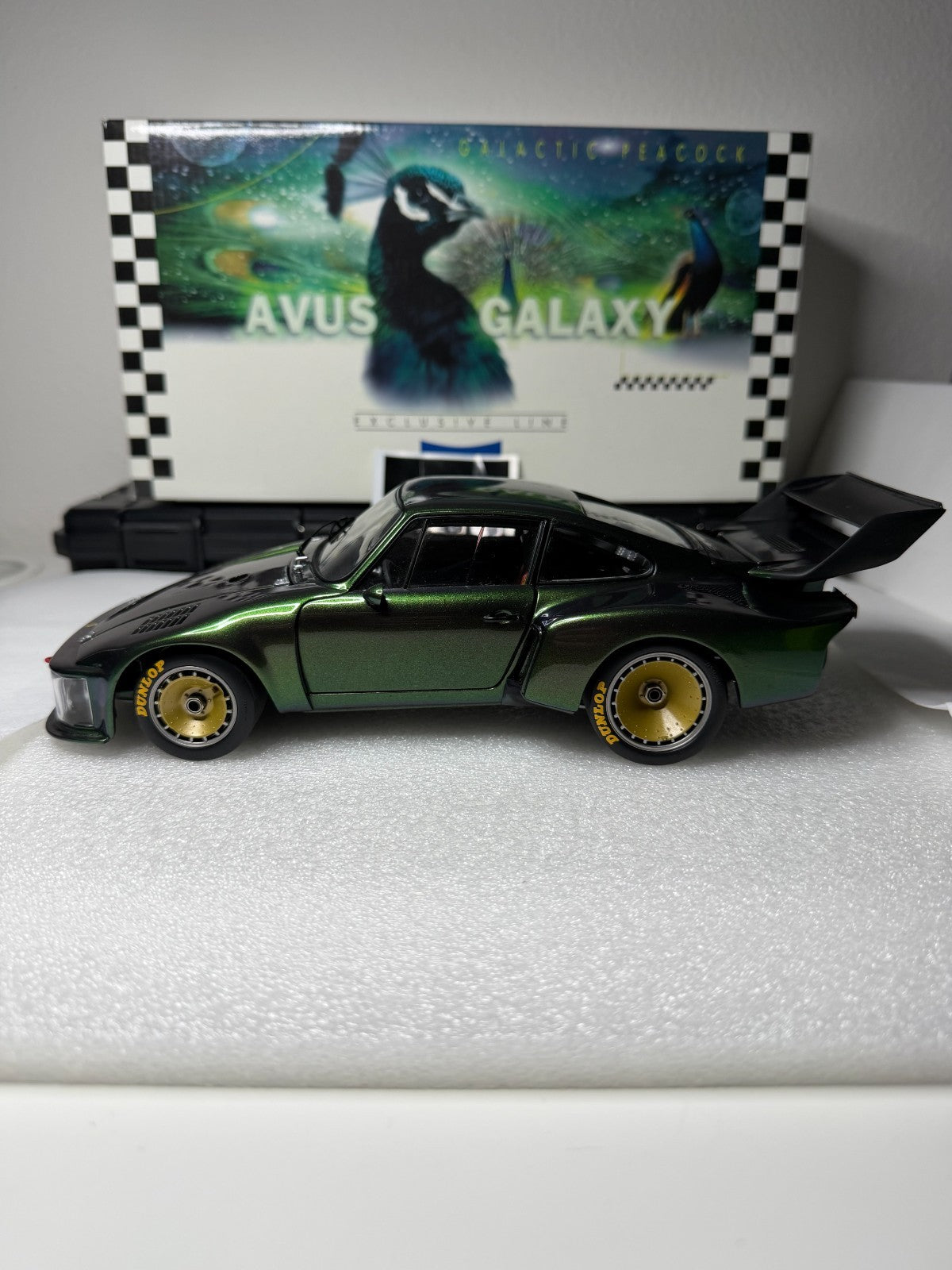 Exoto 1/18 Standox Avus Galaxy 1976 Porsche 935 Turbo Diecast US Seller