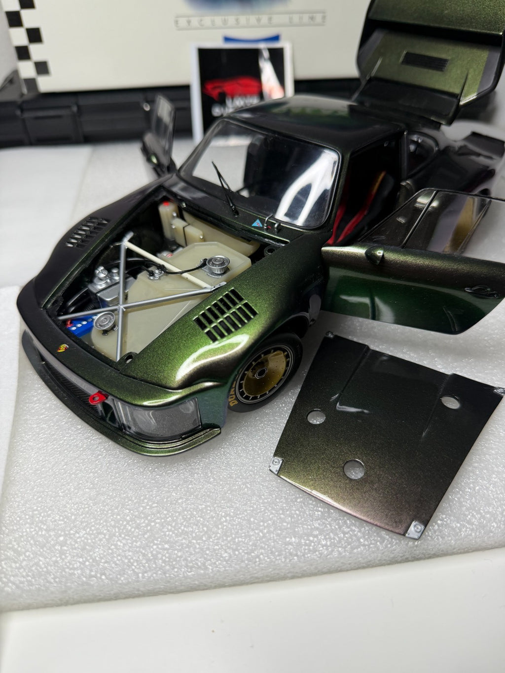 Exoto 1/18 Standox Avus Galaxy 1976 Porsche 935 Turbo Diecast US Seller