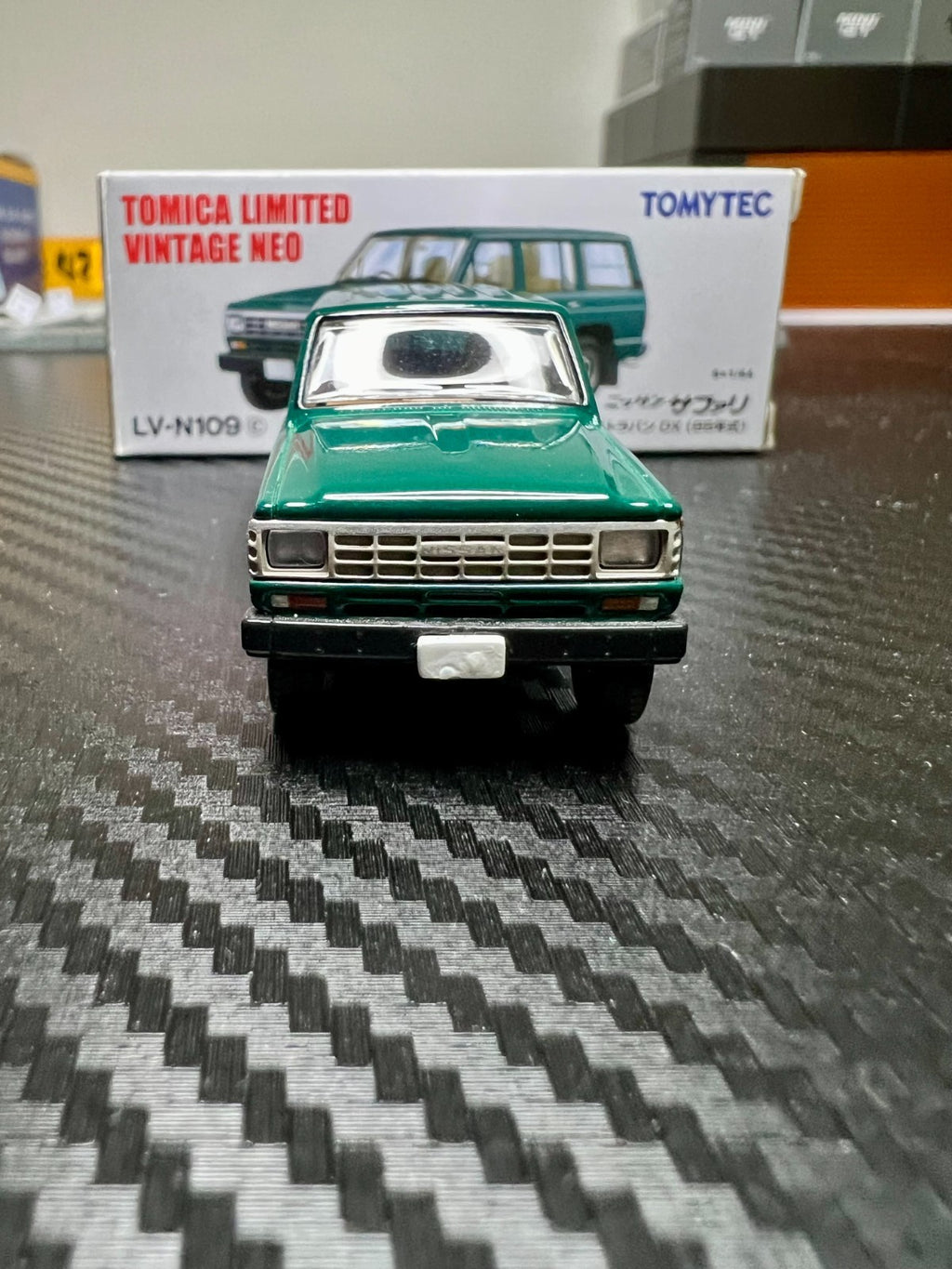 Tomica Limited Vintage LV-N109c Nissan Safari Extra Van DX 1985 US Seller
