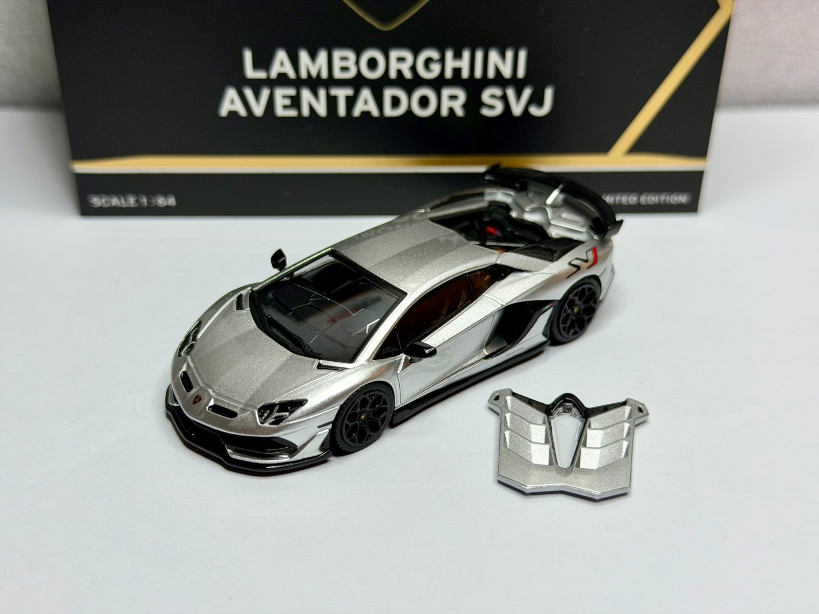 Hung Hing 1/64 Aventador SVJ Metallic Silver Diecast Model