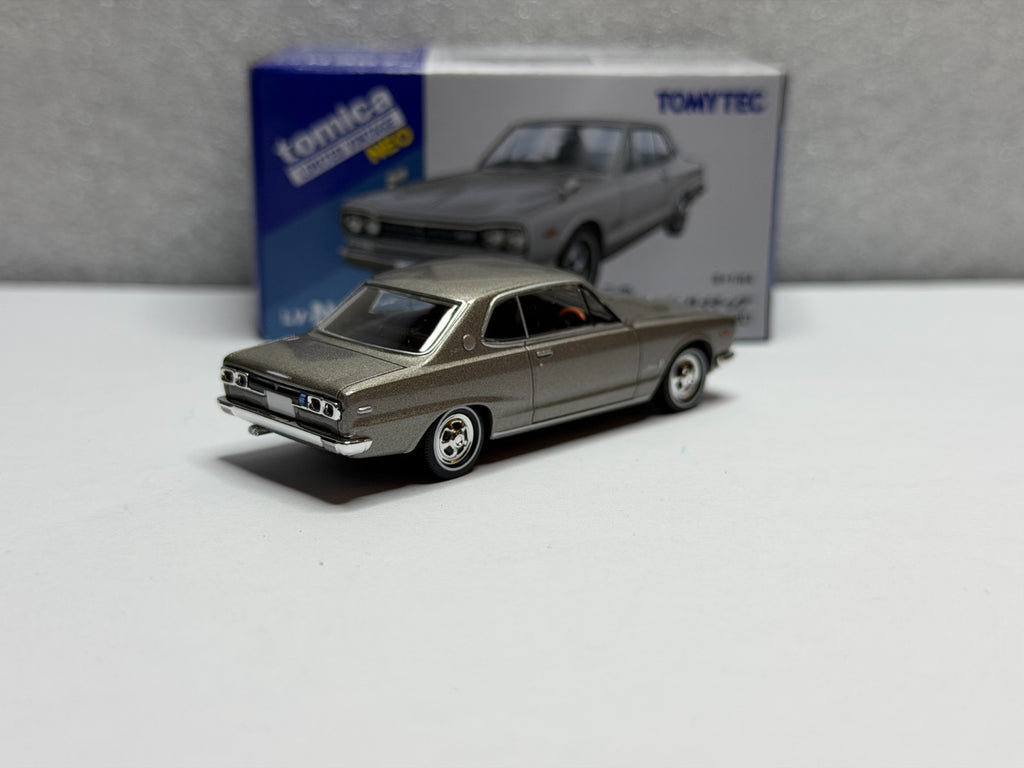 Tomica Limited Vintage 1/64 LV-N357a Nissan Skyline HT 2000GT 1971 Silver