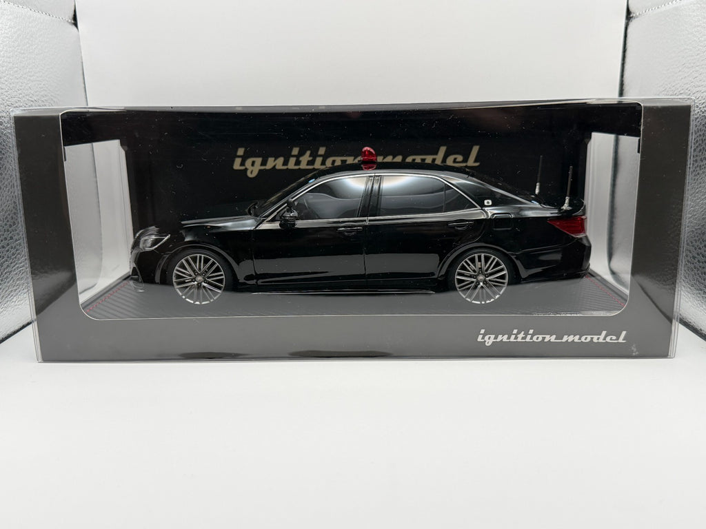 Ignition Model 1/18 Toyota Crown Athlete black Tokyo Police Security Division