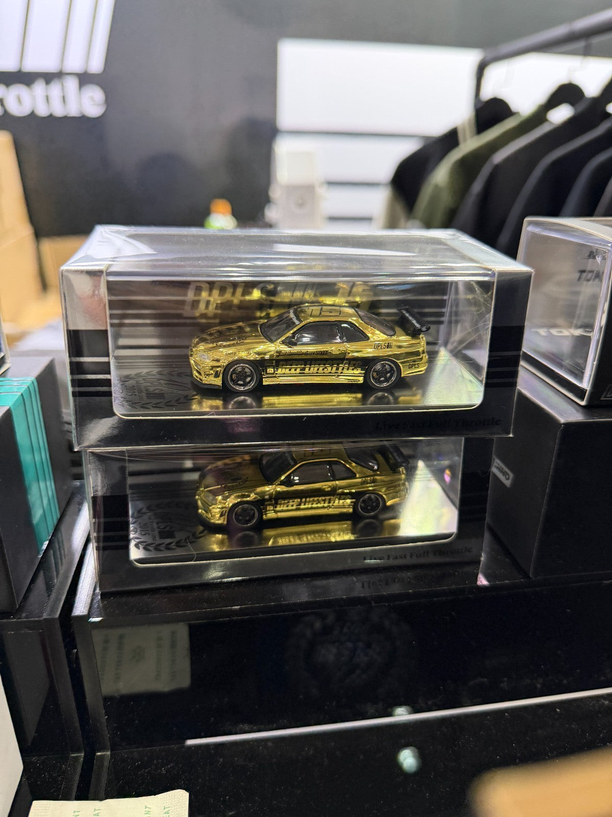 Inno64 x DPLS 1/64 Nissan GT-R R34 Gold Chrome 10th anniversary US Seller