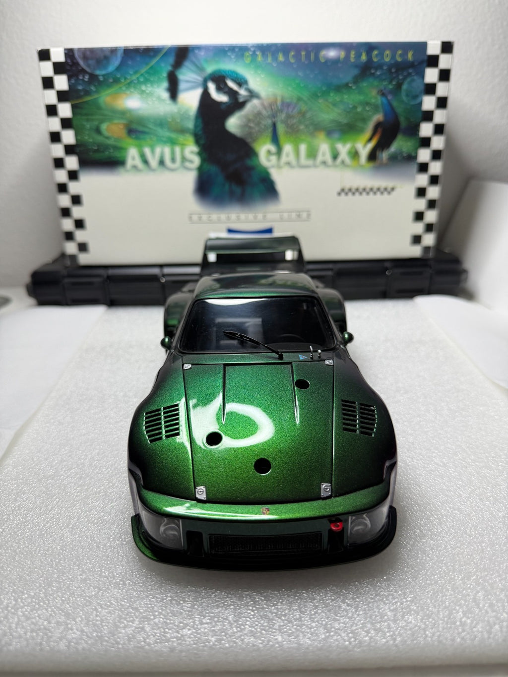 Exoto 1/18 Standox Avus Galaxy 1976 Porsche 935 Turbo Diecast US Seller