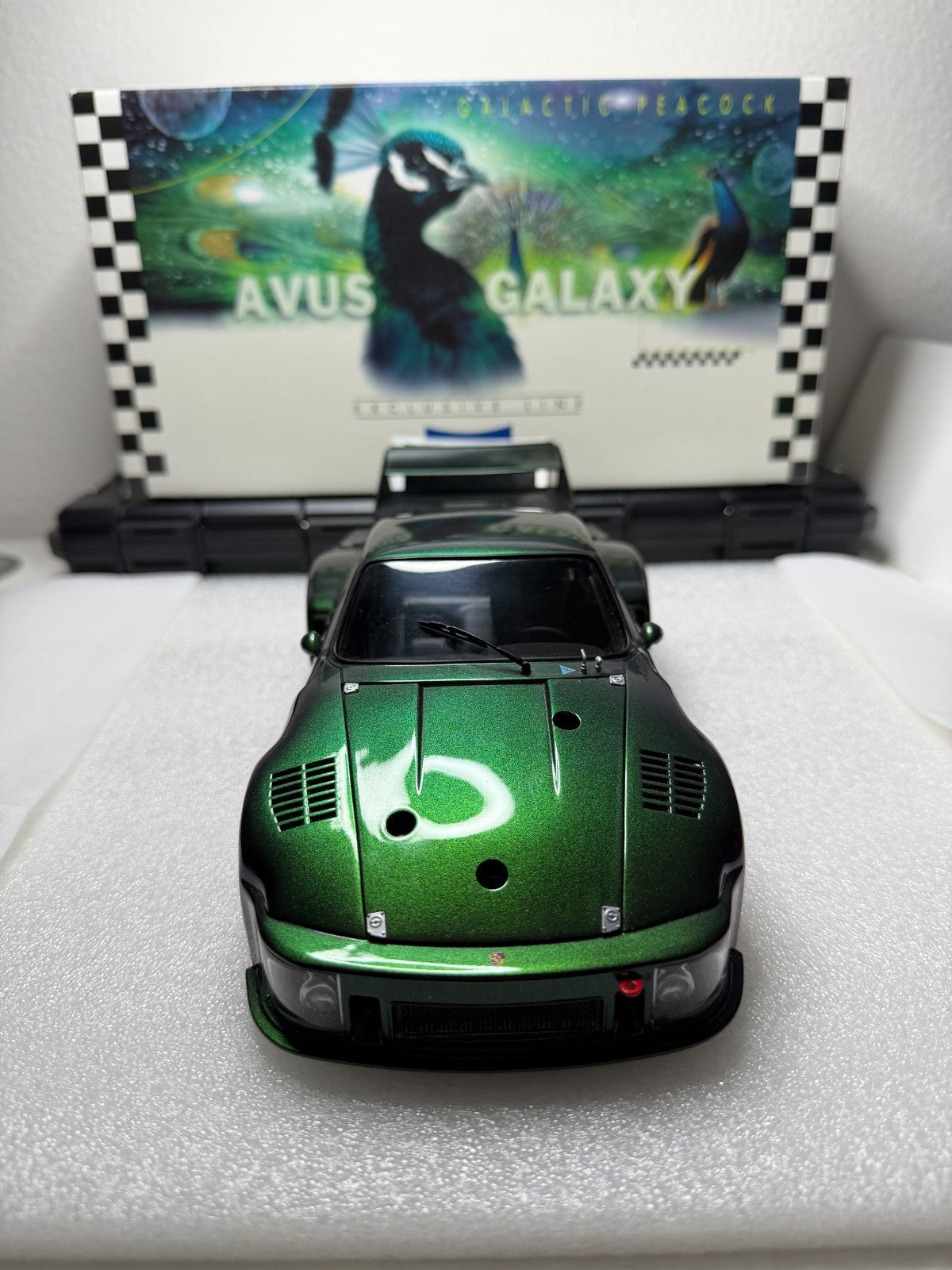 Exoto 1/18 Standox Avus Galaxy 1976 Porsche 935 Turbo Diecast US Seller