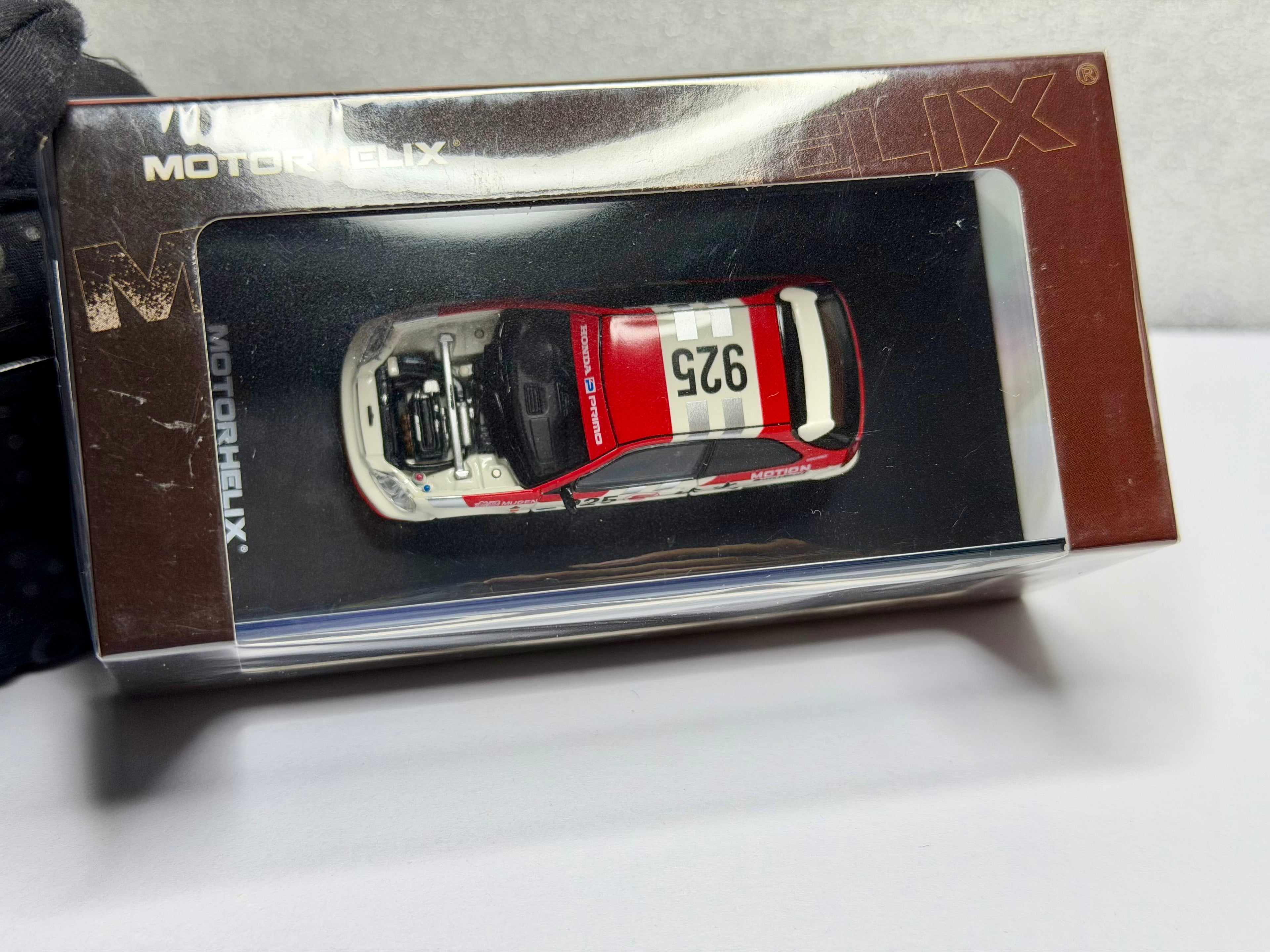 Motorhelix 1:64 Honda Civic Type R(EK9) Idemitsu Motion Red