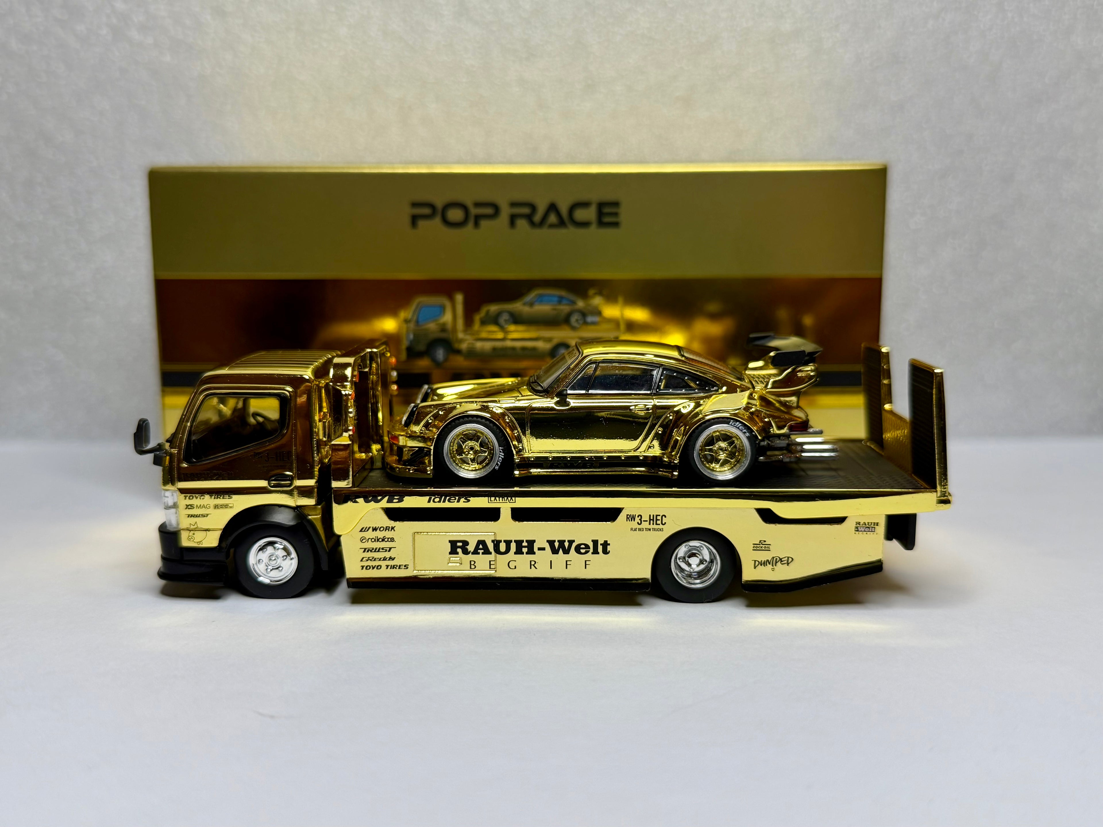 Pop Race 1:64 RWB 930 Gold Set Ltd 300 Truck Transporter HEC 2026