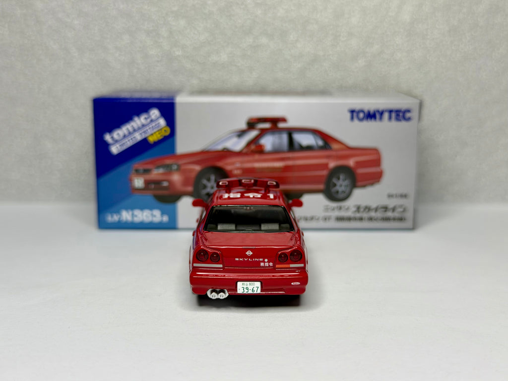 トミカリミテッドヴィンテージ LV-N363a ニッサン スカイライン 4ドア ER34 セダン GT 火災調査車