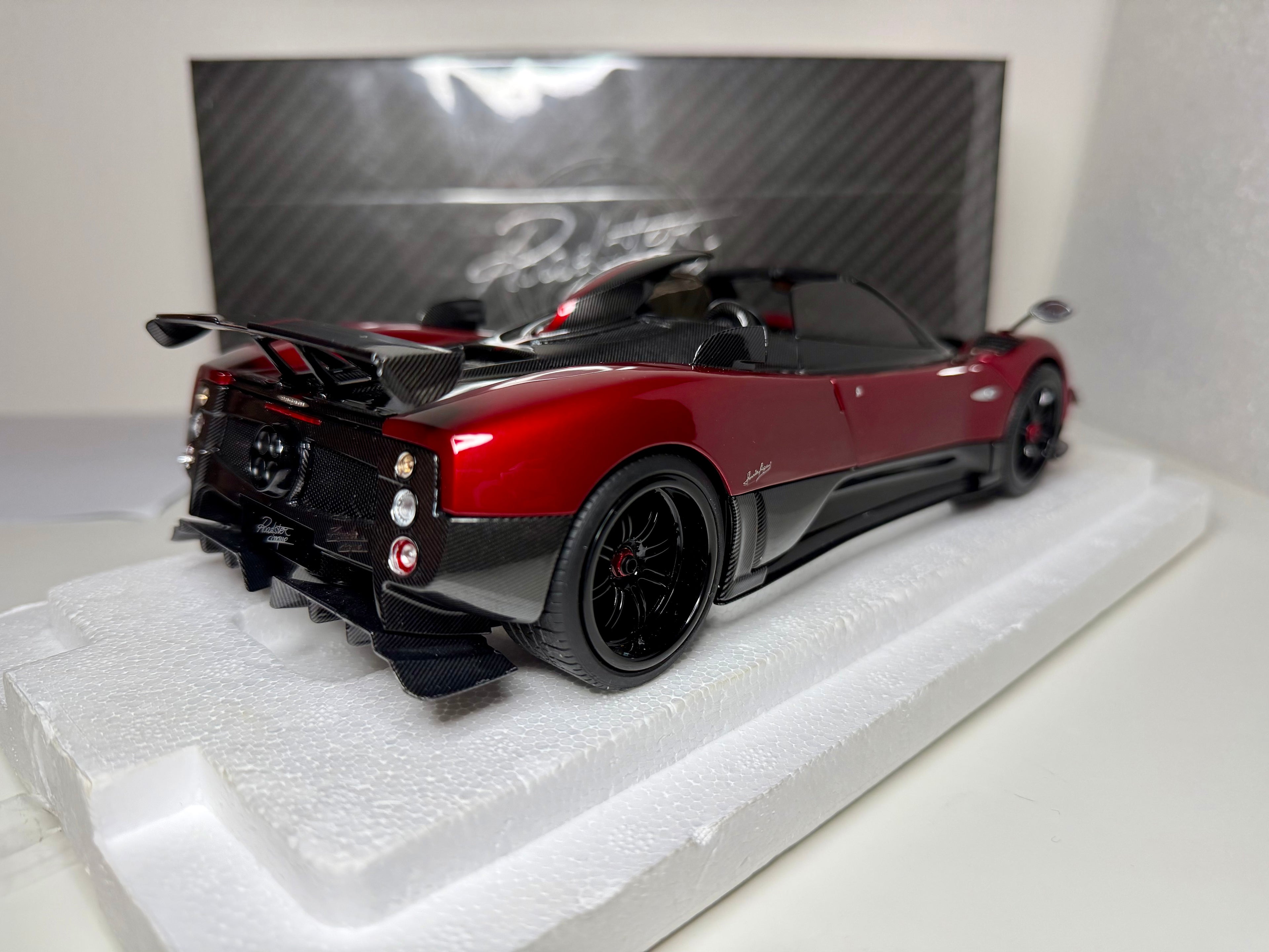 Almost Real 1/18 Scale Pagani Zonda Cinque Roadster 2009 Rosso Dubai Diecast Model