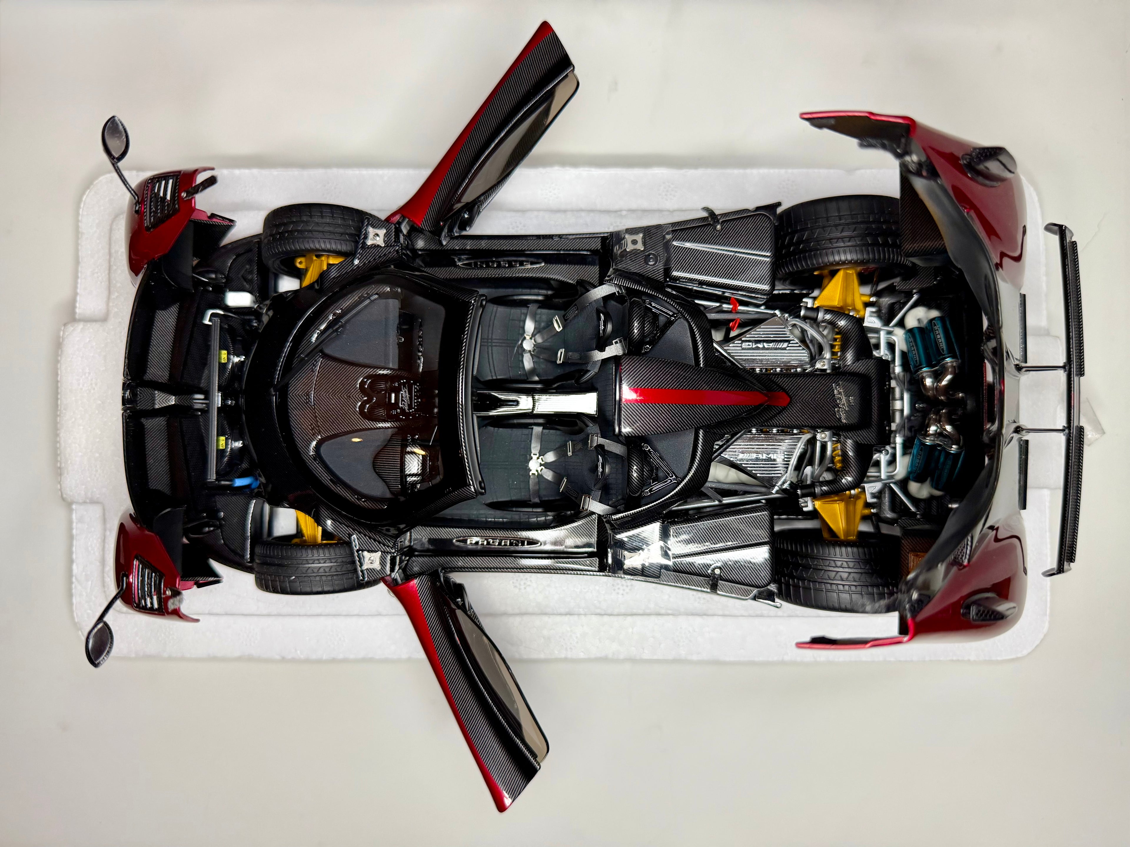Almost Real 1/18 Scale Pagani Zonda Cinque Roadster 2009 Rosso Dubai Diecast Model
