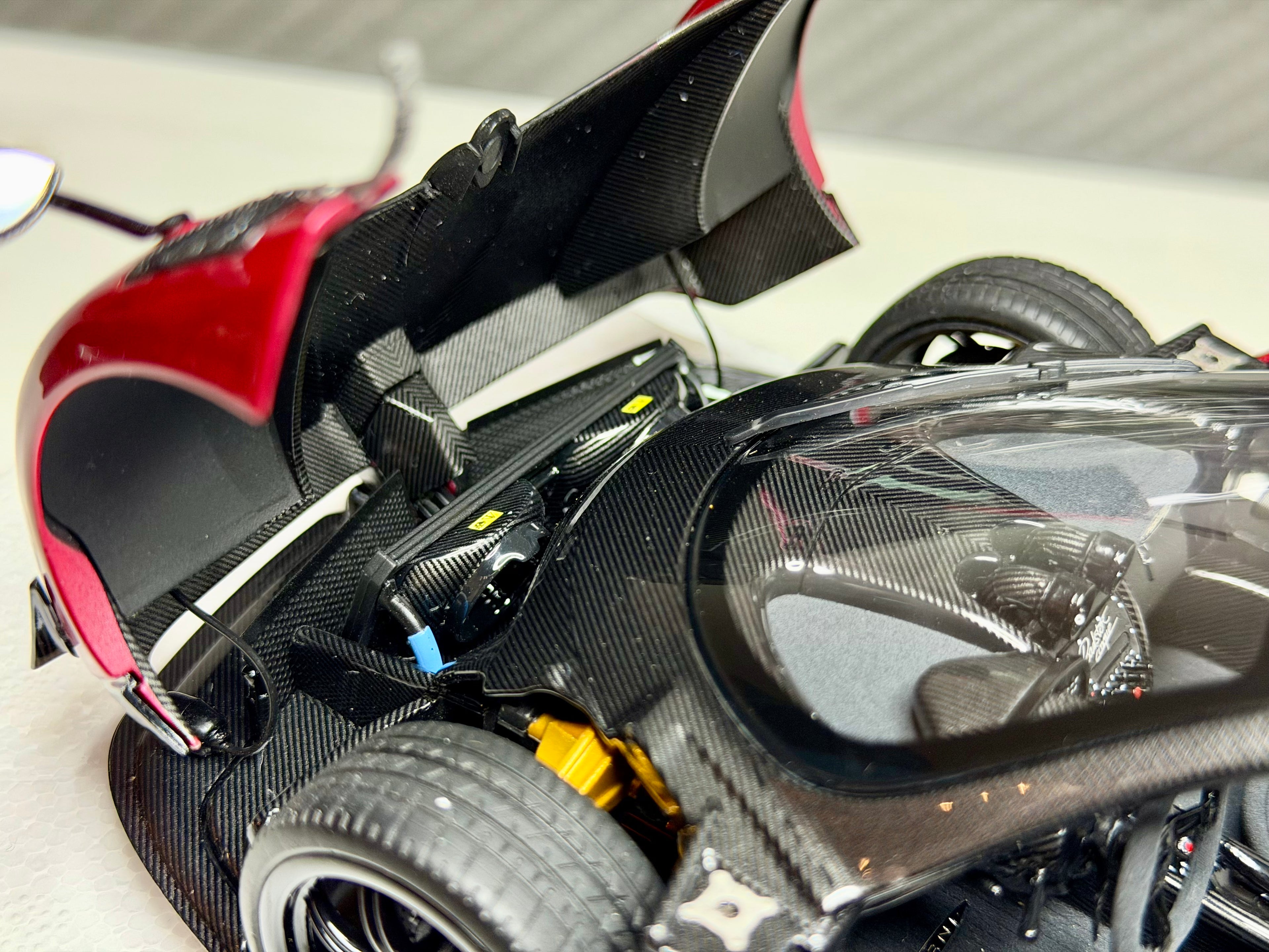 Almost Real 1/18 Scale Pagani Zonda Cinque Roadster 2009 Rosso Dubai Diecast Model