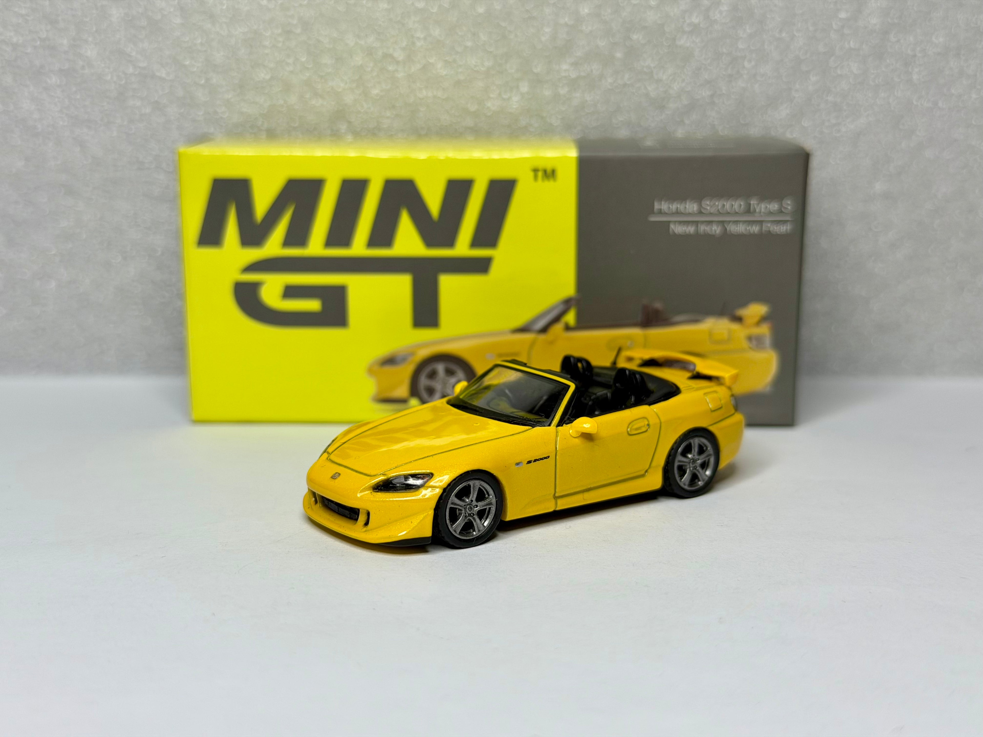 Mini GT 1/64 Honda S2000 TYPE S New Indy Yellow Pearl #282 Opened Box