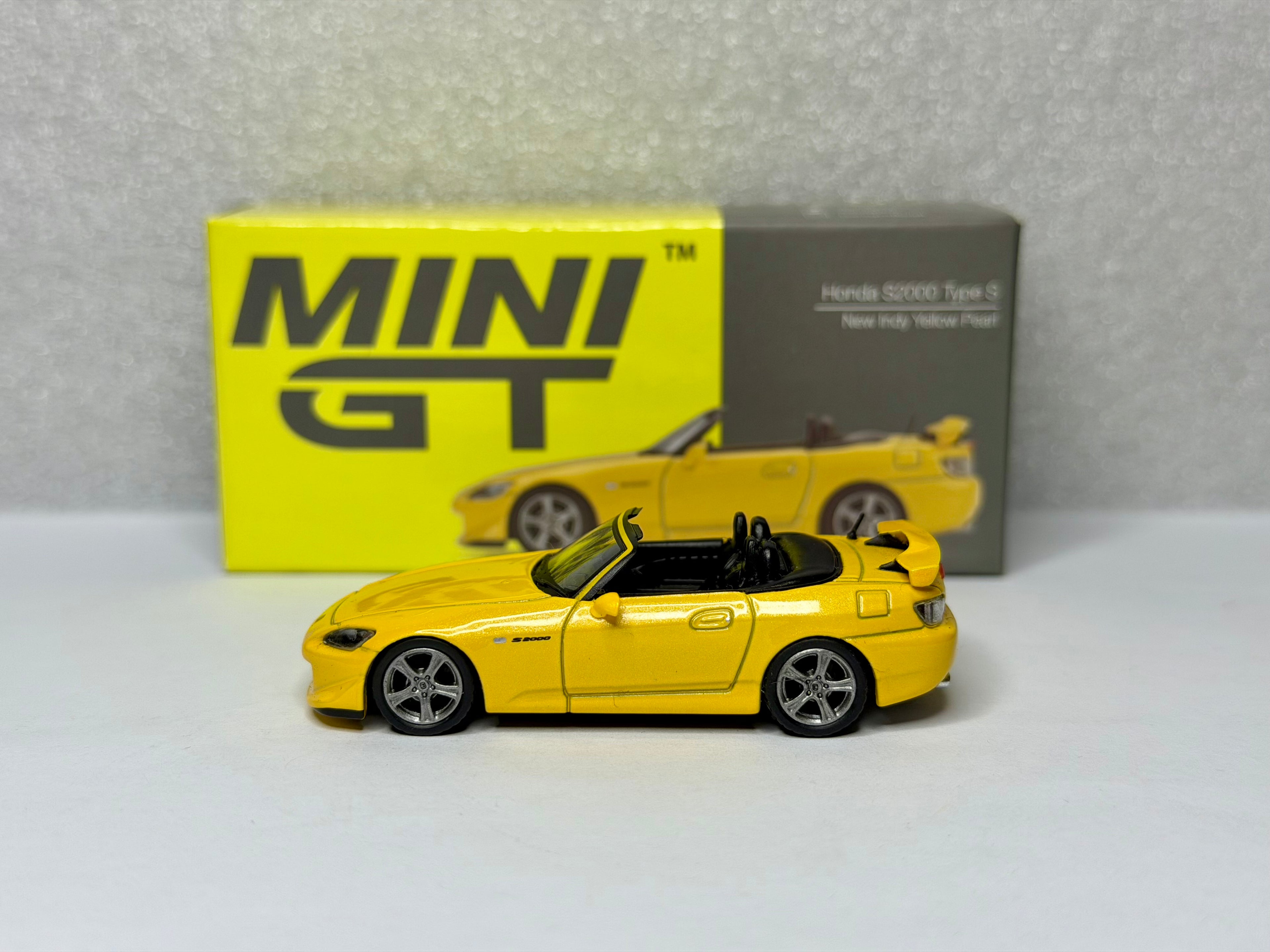 Mini GT 1/64 Honda S2000 TYPE S New Indy Yellow Pearl #282 Opened Box