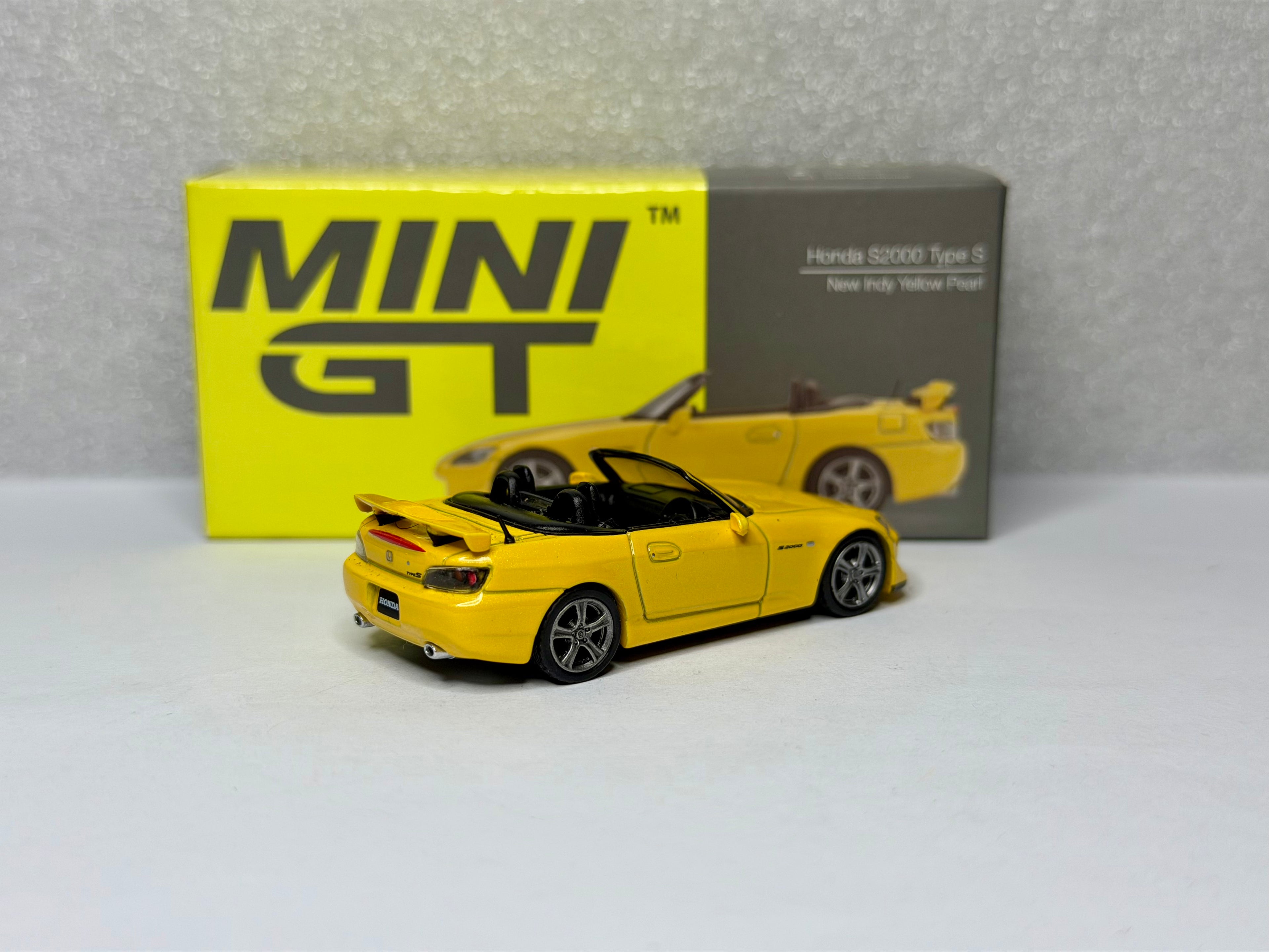 Mini GT 1/64 Honda S2000 TYPE S New Indy Yellow Pearl #282 Opened Box