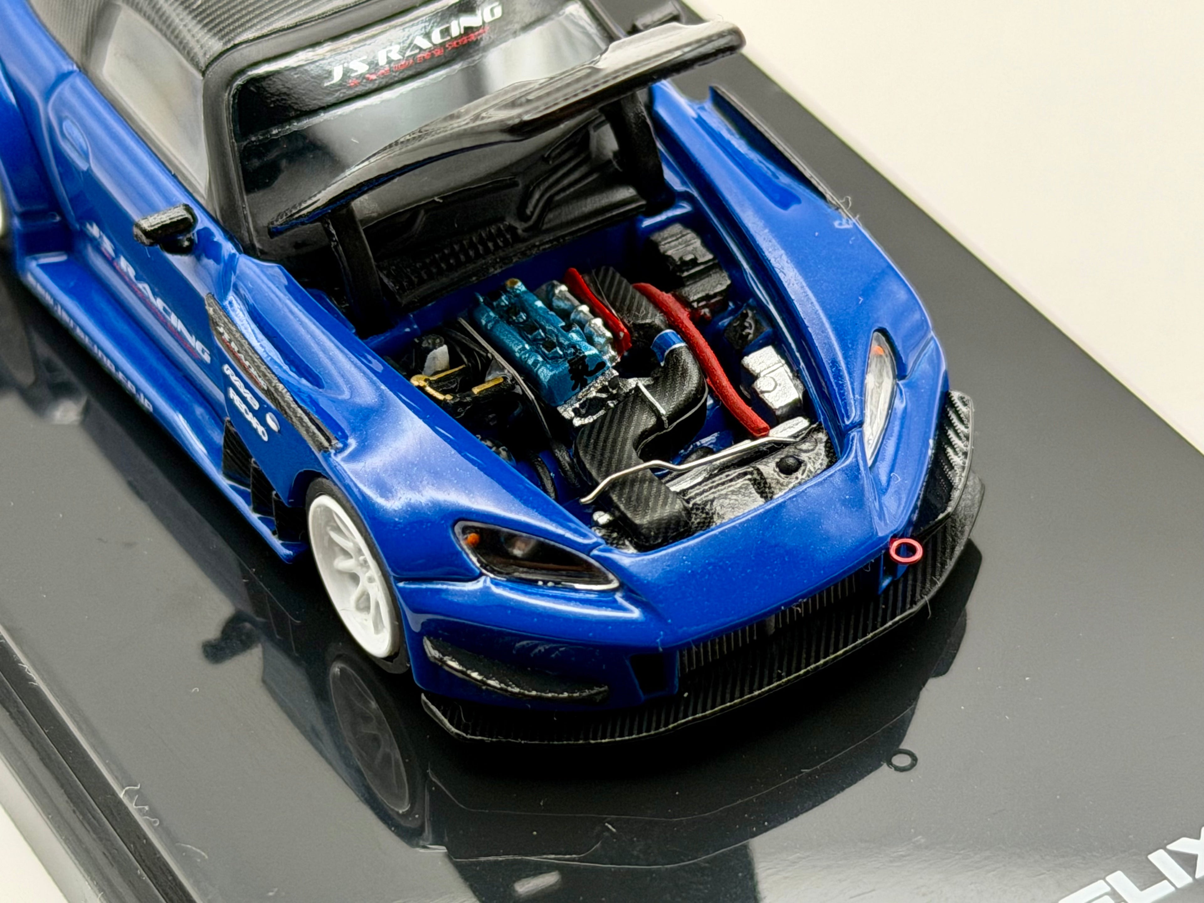 Motorhelix 1:64 Honda S2000 J'S Racing – Apex Blue Pearl
