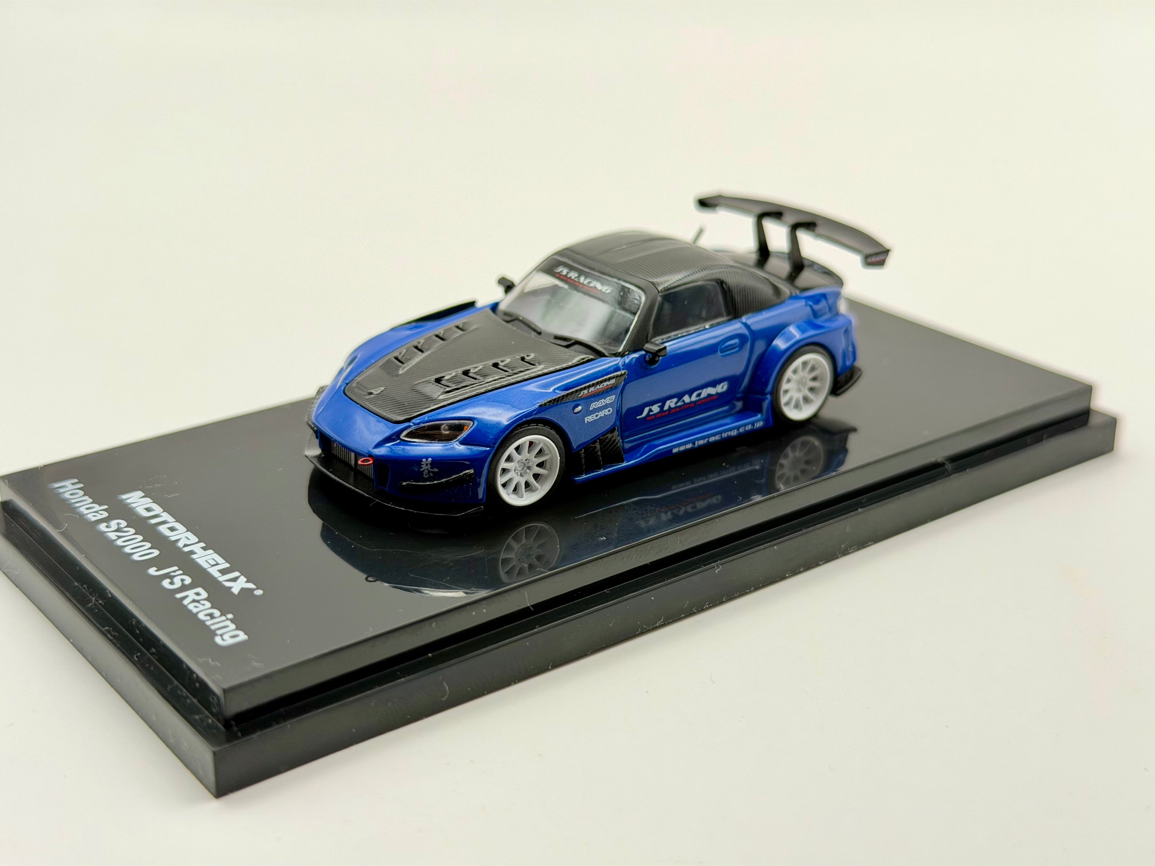 Motorhelix 1:64 Honda S2000 J'S Racing – Apex Blue Pearl