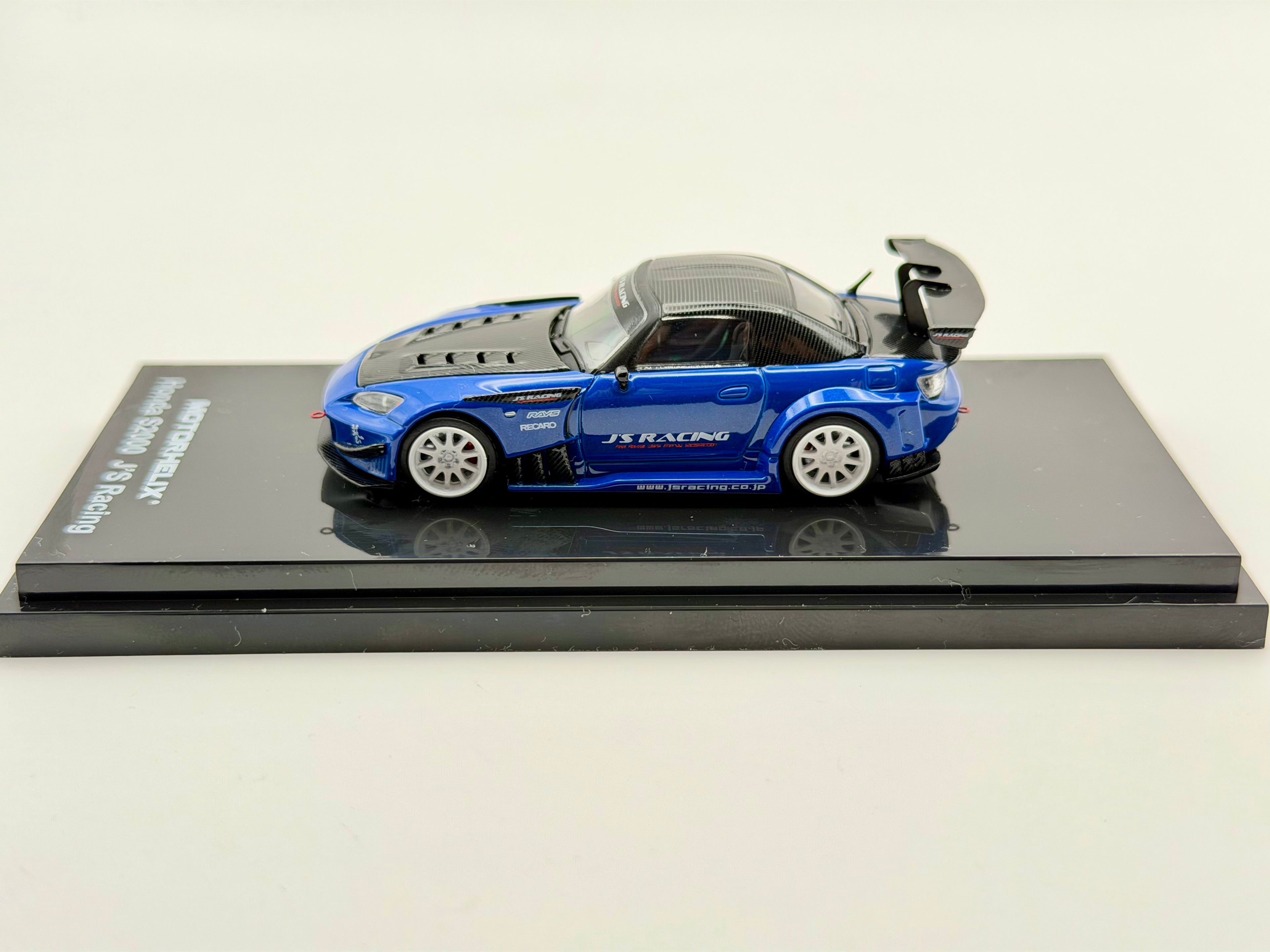 Motorhelix 1:64 Honda S2000 J'S Racing – Apex Blue Pearl