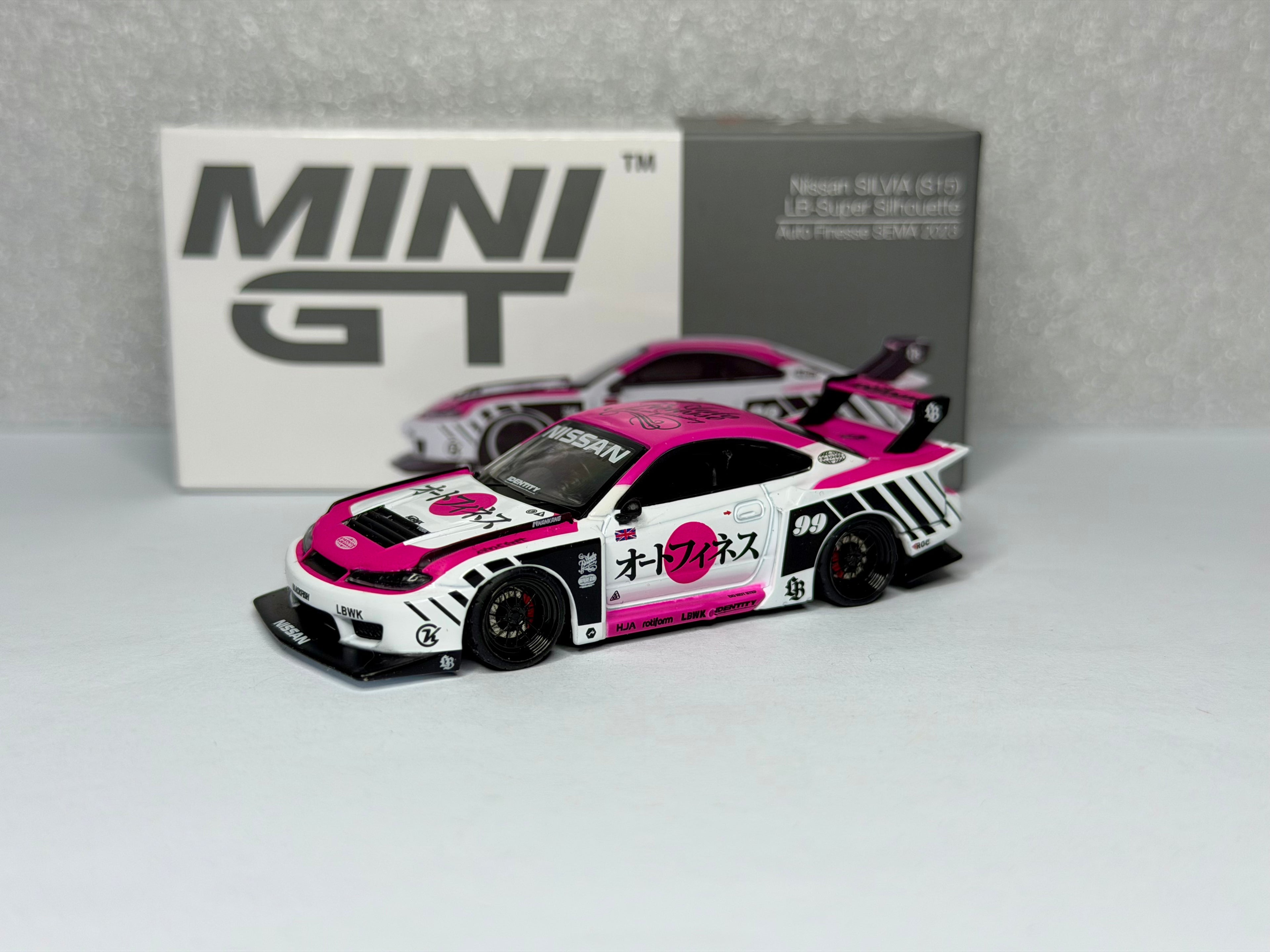 Mini GT 1/64 Nissan LB-Super Silhouette S15 SILVIA x LeftMart Modifications #781