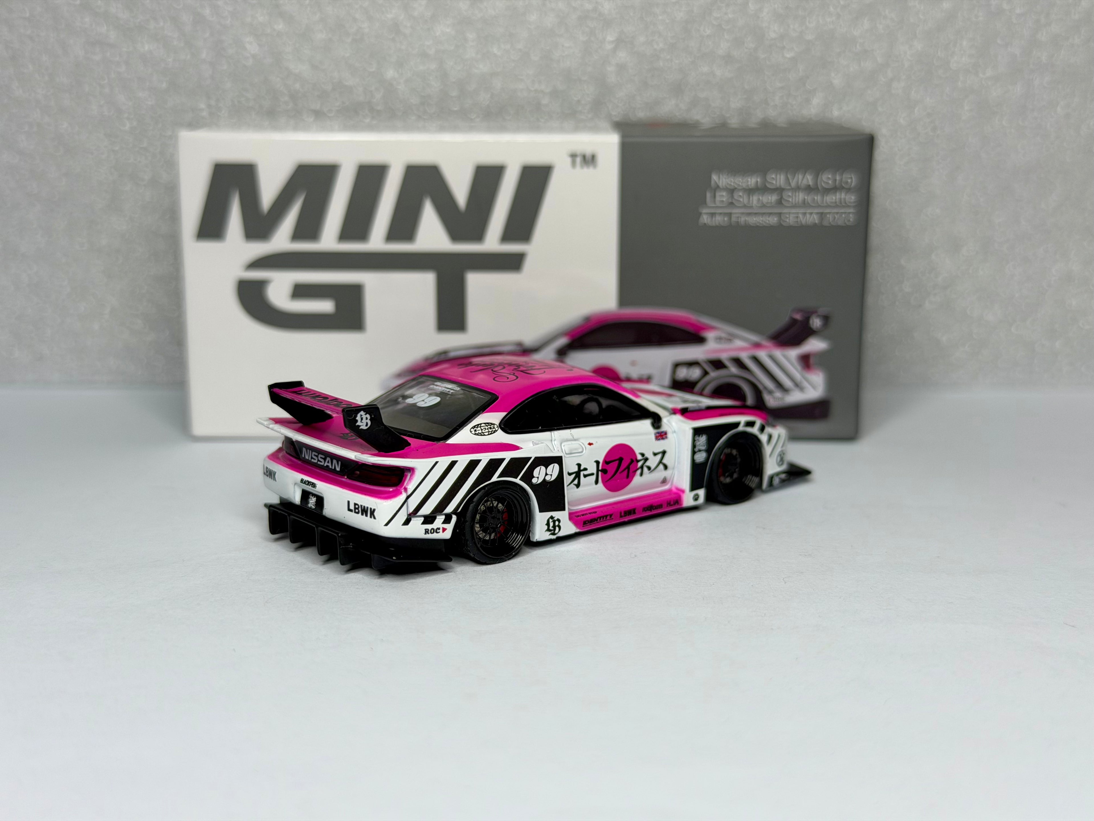 Mini GT 1/64 Nissan LB-Super Silhouette S15 SILVIA x LeftMart Modifications #781