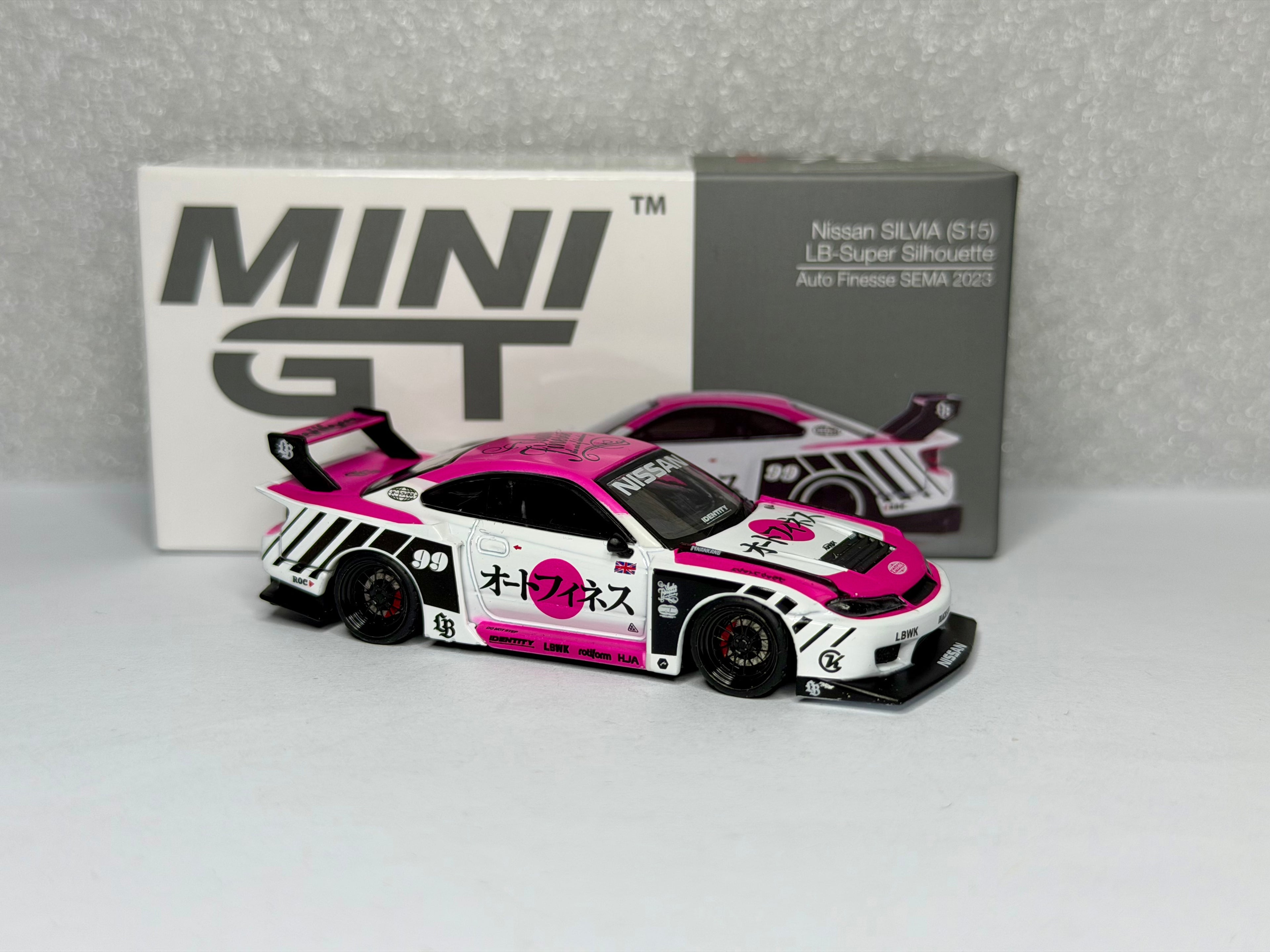 Mini GT 1/64 Nissan LB-Super Silhouette S15 SILVIA x LeftMart Modifications #781