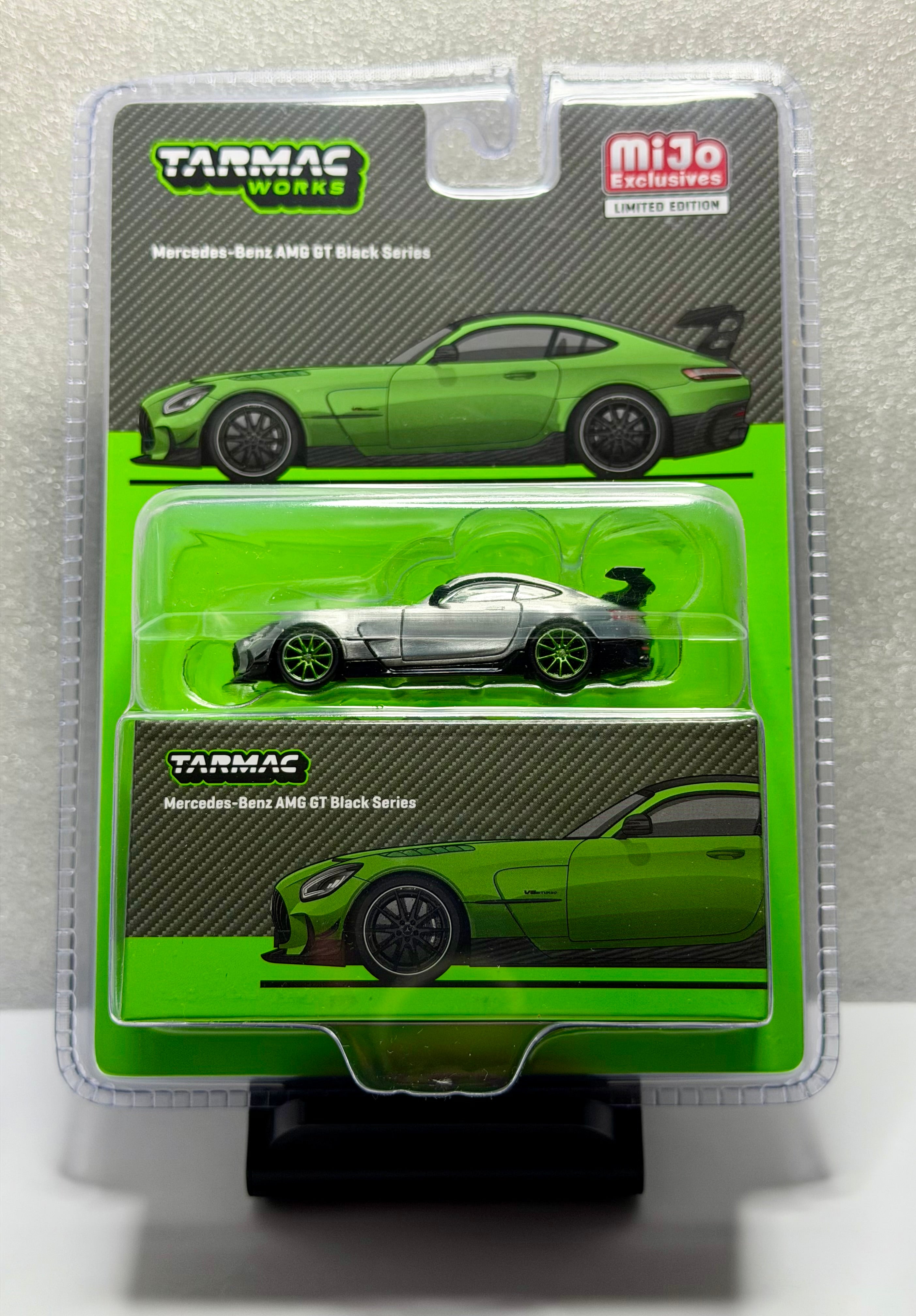 CHASE! Tarmac Works 1:64 Mercedes-Benz AMG GT Black Series – Matt Green