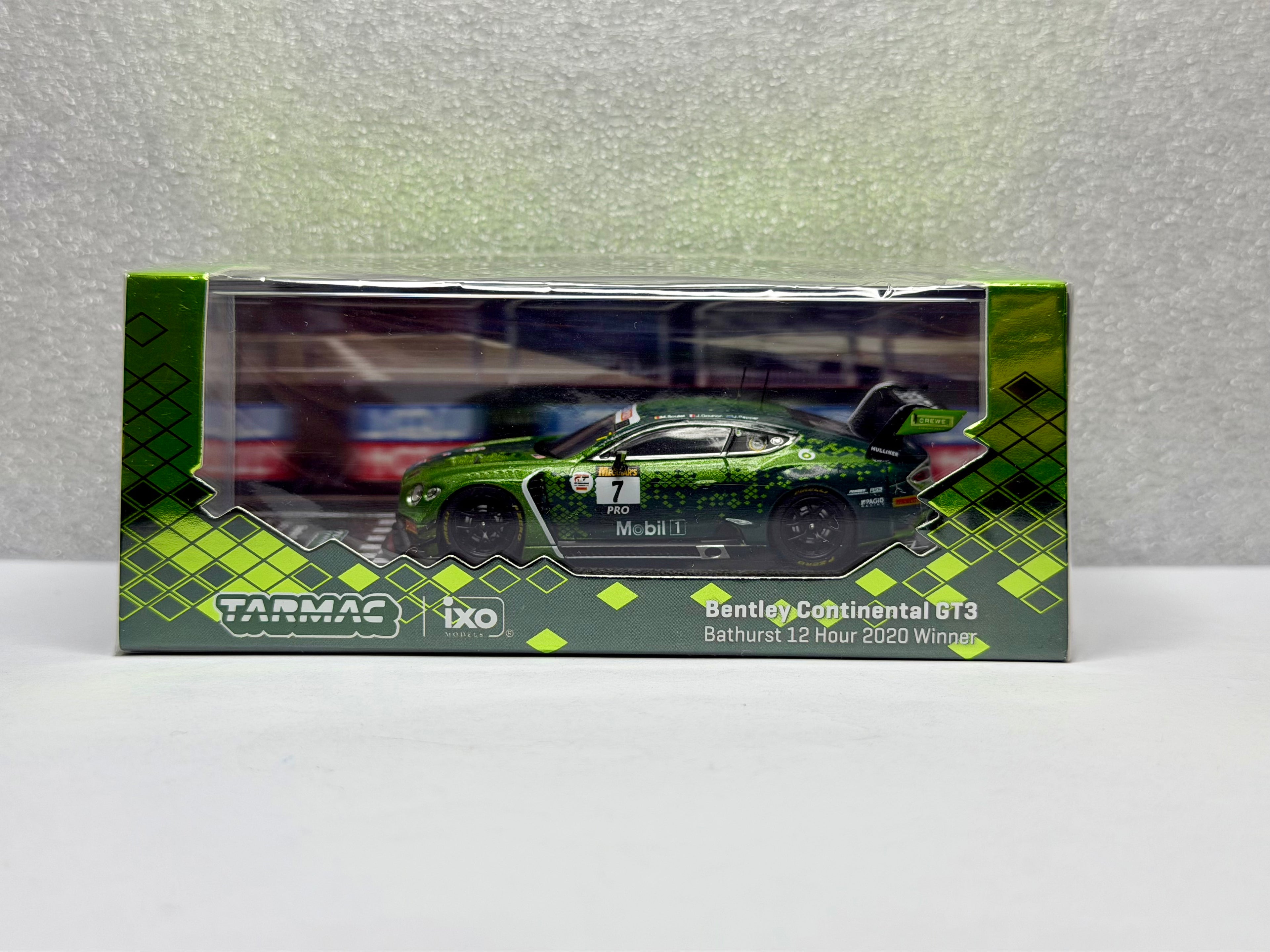 Tarmac Works 1:64 Bentley Continental GT3 Bathurst 12H Winner HEC 2026 Exclusive