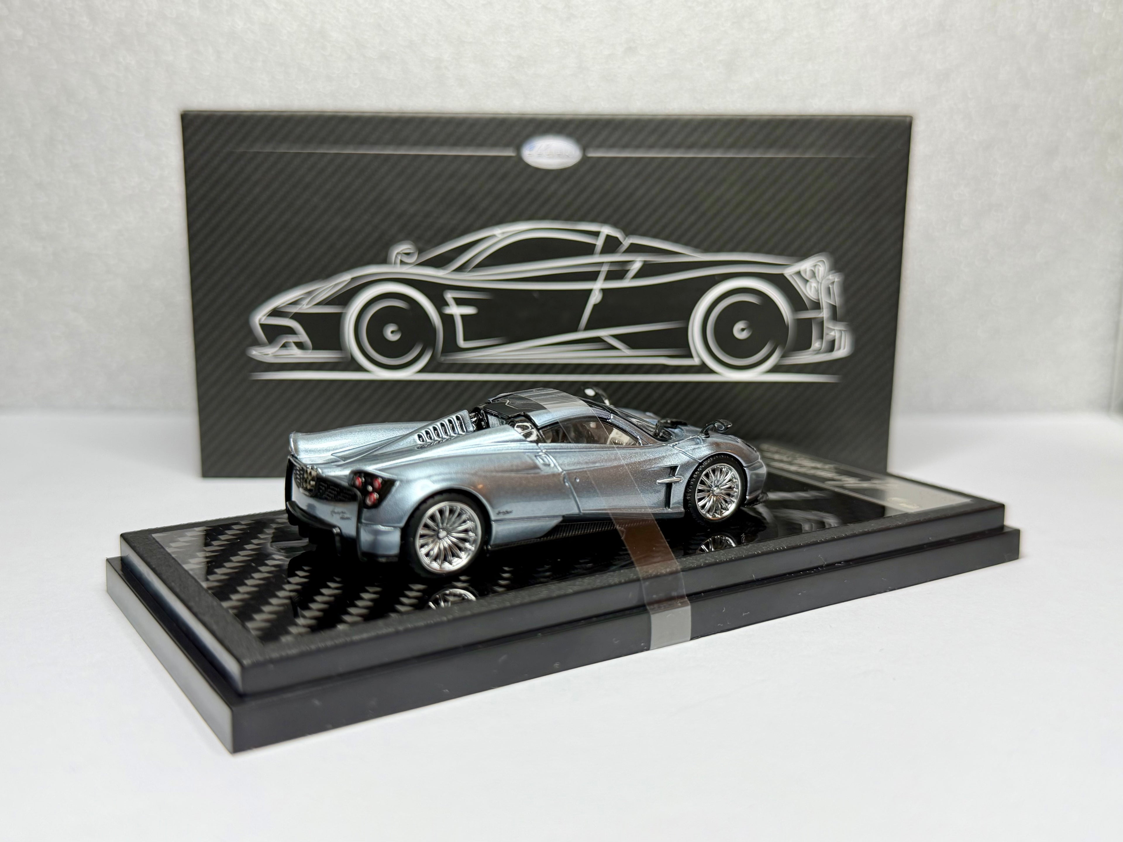 LCD 1:64 Pagani Huayra Roadster Ice Blue HEC 2026 Exclusive