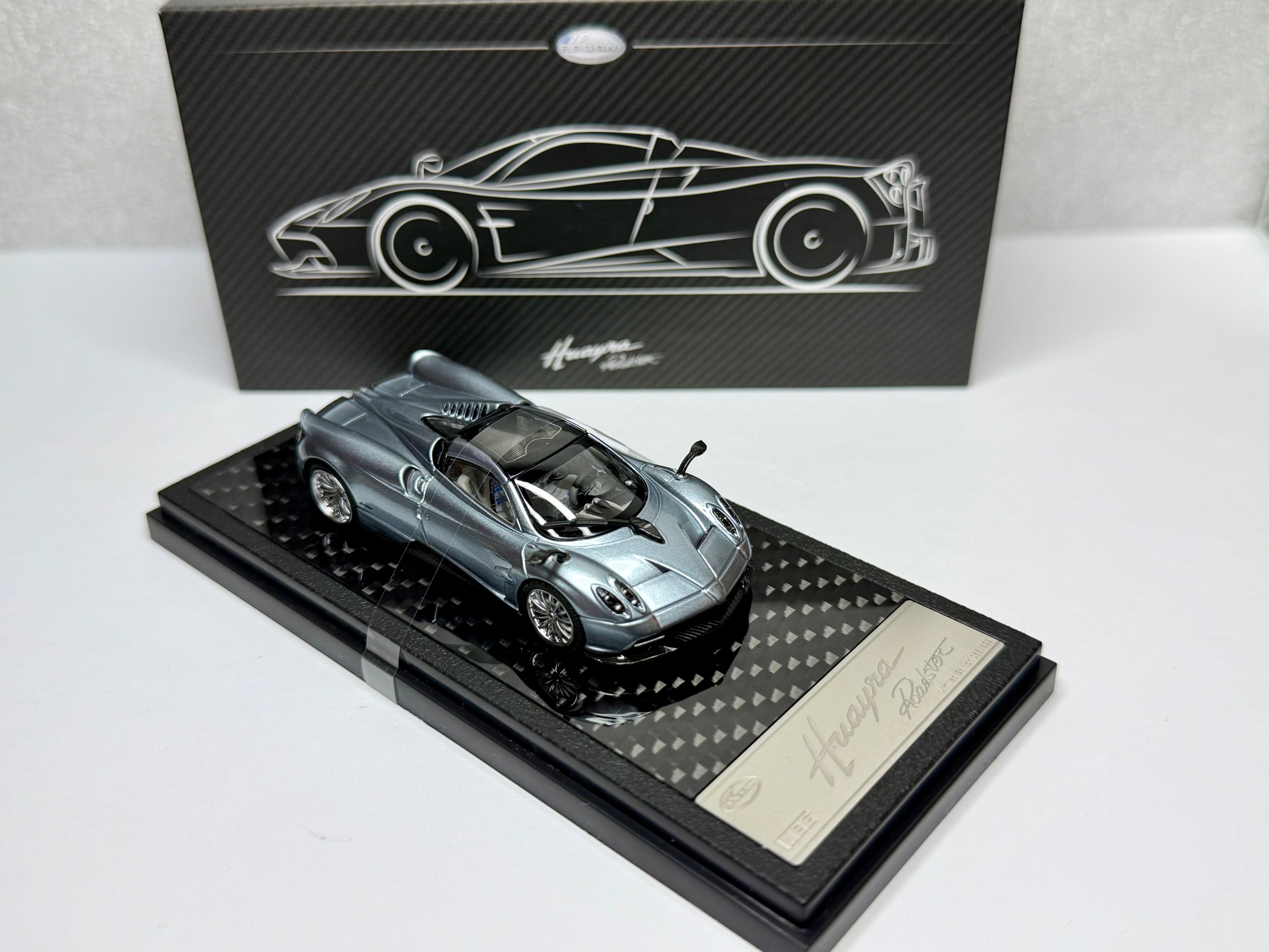 LCD 1:64 Pagani Huayra Roadster Ice Blue HEC 2026 Exclusive