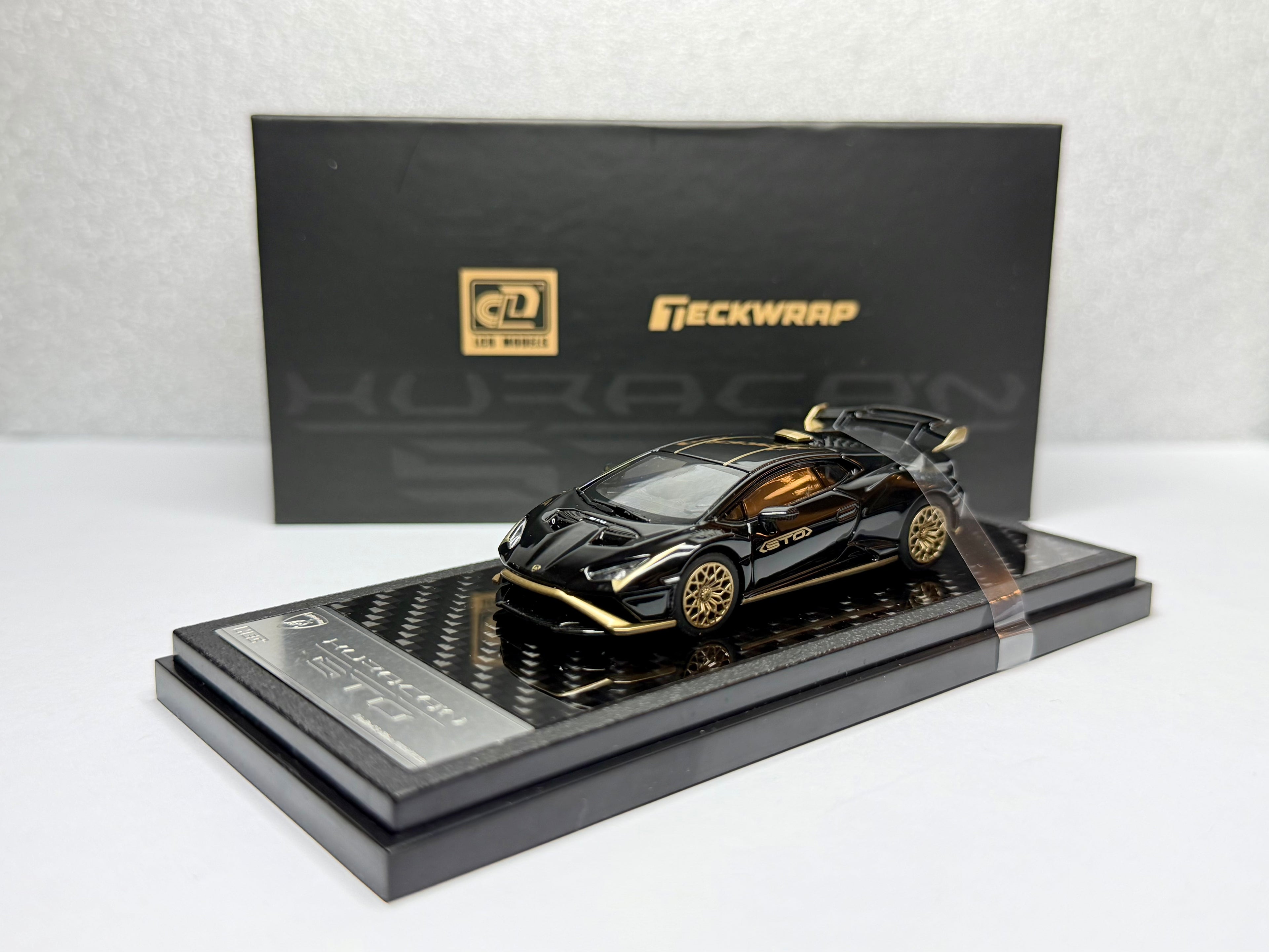 LCD 1:64 TECKWRAP Lamborghini Huracan STO HEC 2026 Exclusive