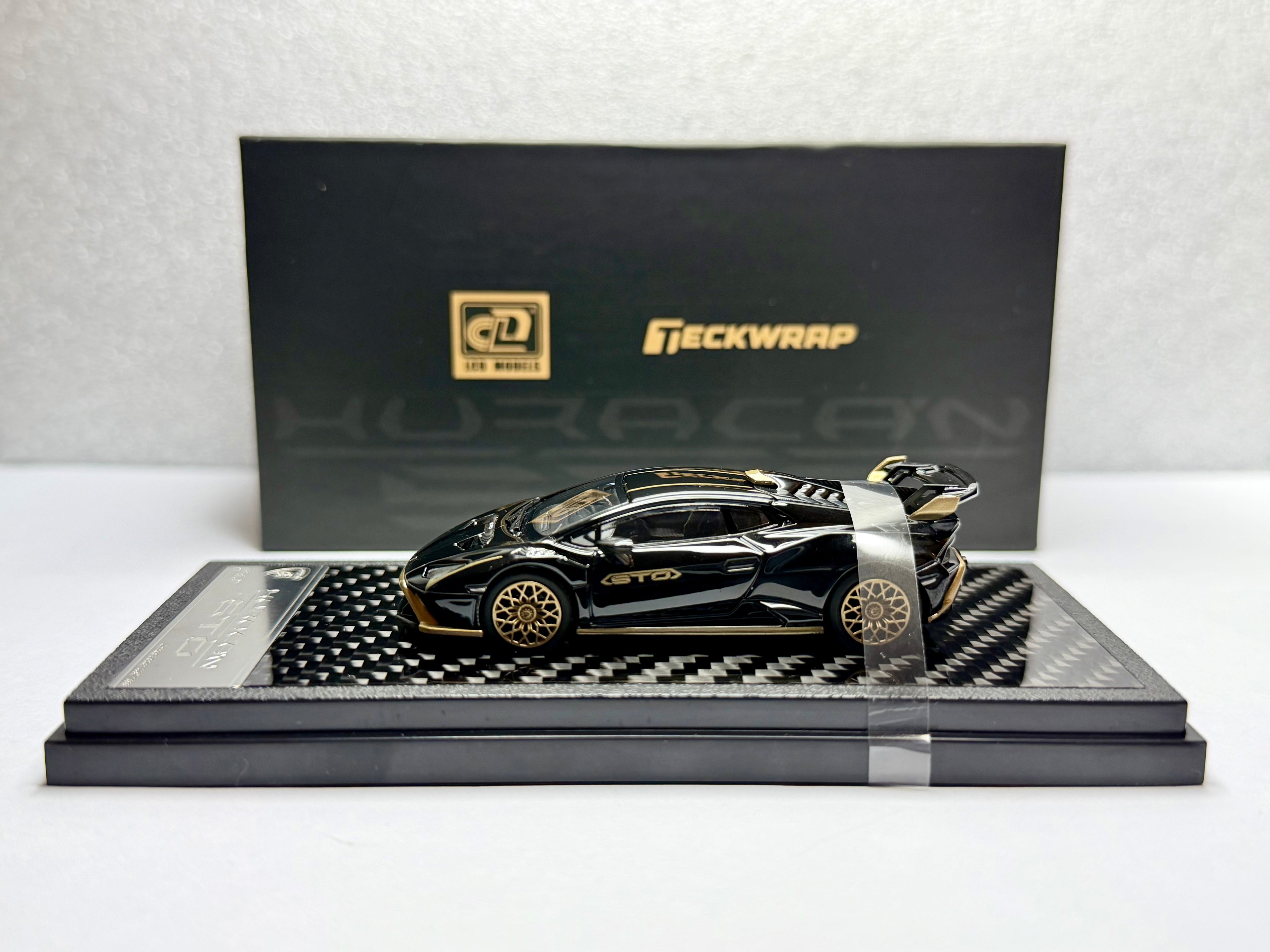 LCD 1:64 TECKWRAP Lamborghini Huracan STO HEC 2026 Exclusive
