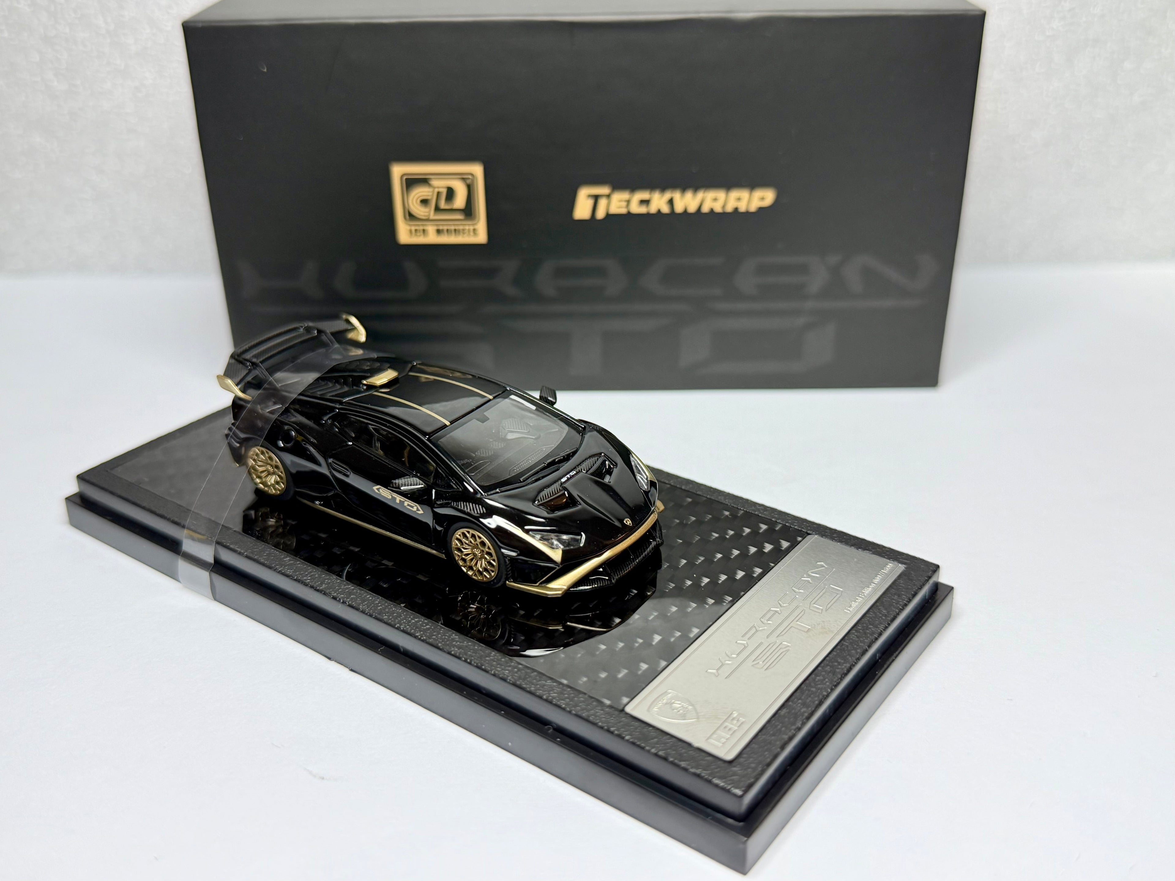 LCD 1:64 TECKWRAP Lamborghini Huracan STO HEC 2026 Exclusive
