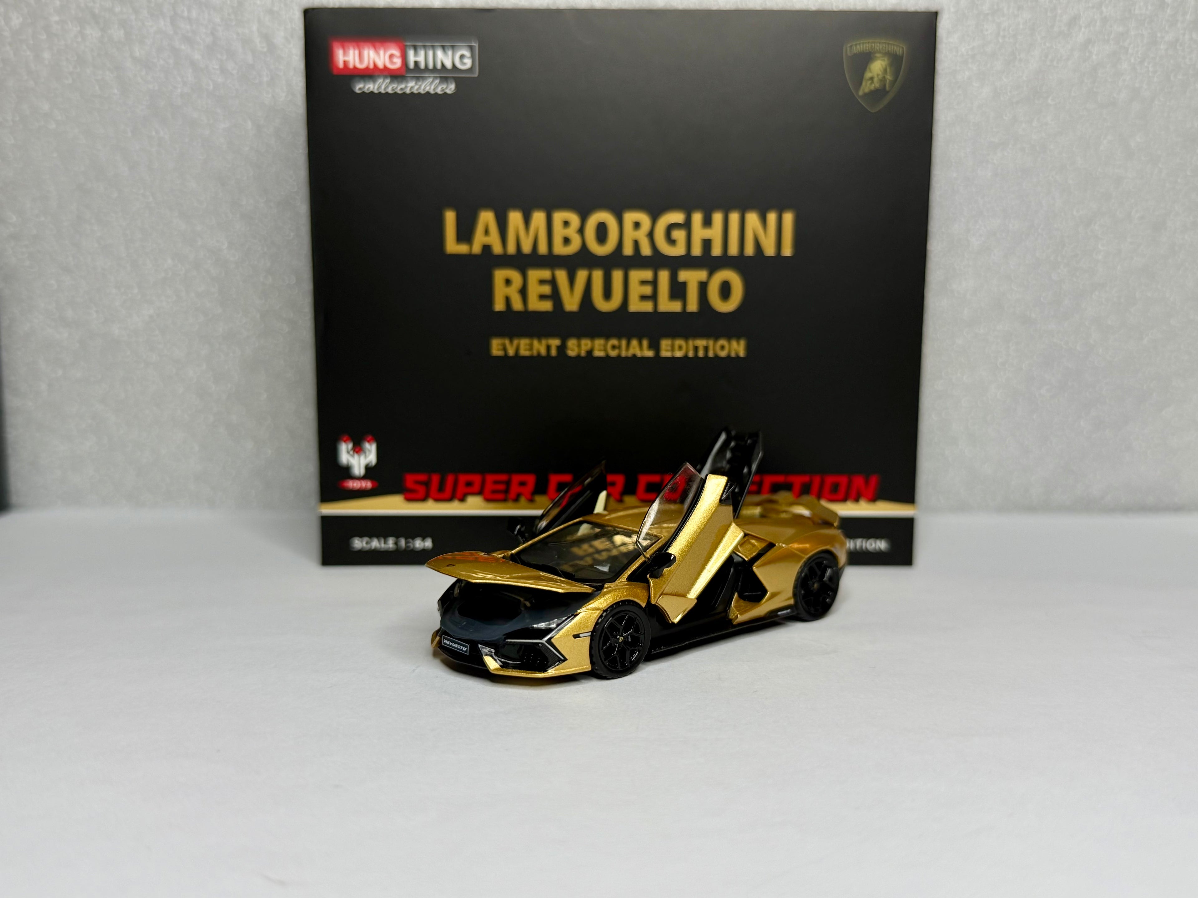 Hung Hing 1:64 Lamborghini Revuelto Gold Metallic HEC 2026 Exclusive