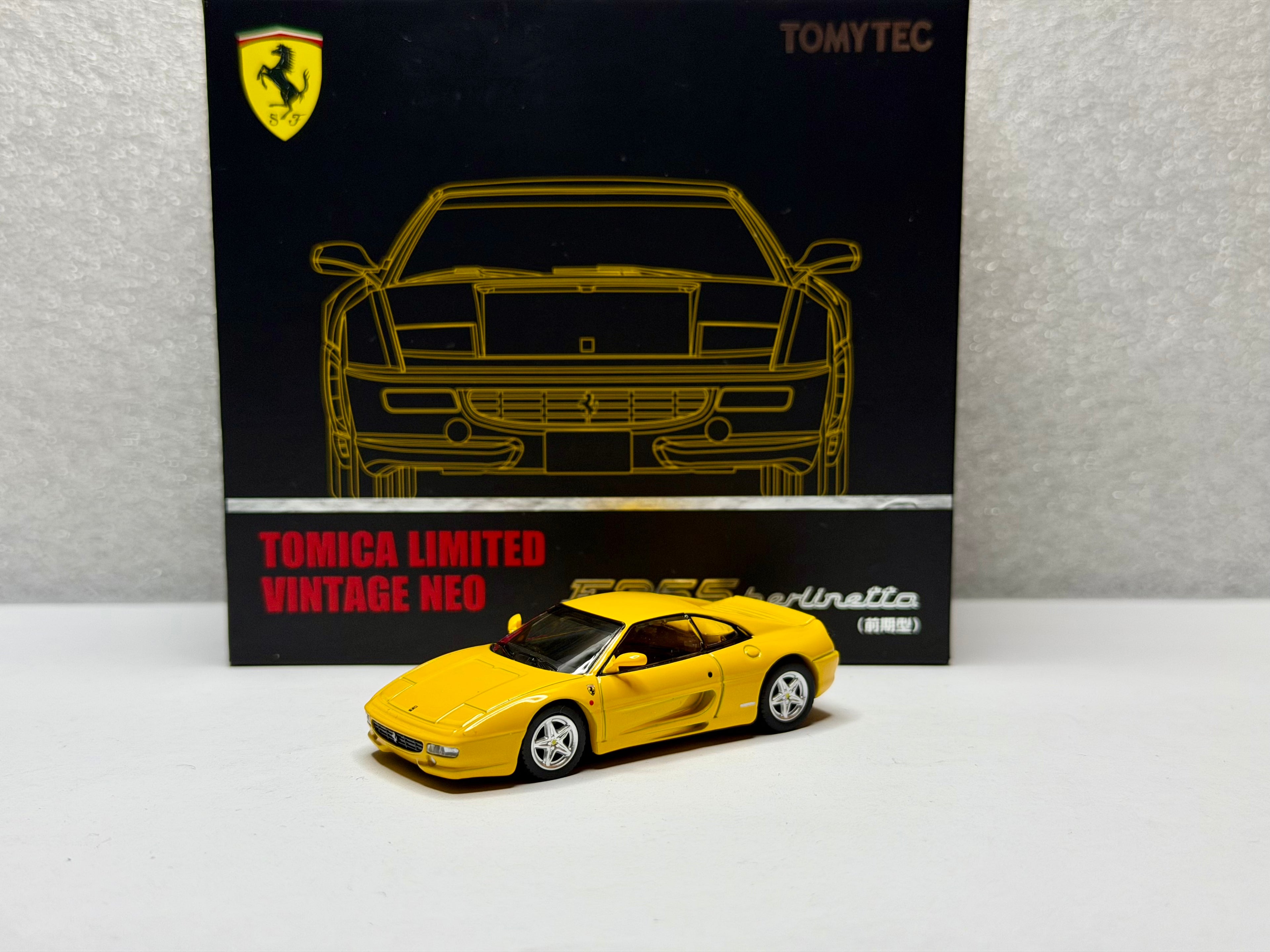 Tomica Limited Vintage 1:64 Ferrari F355 Berlinetta Giallo Modena - Japan Exclusive