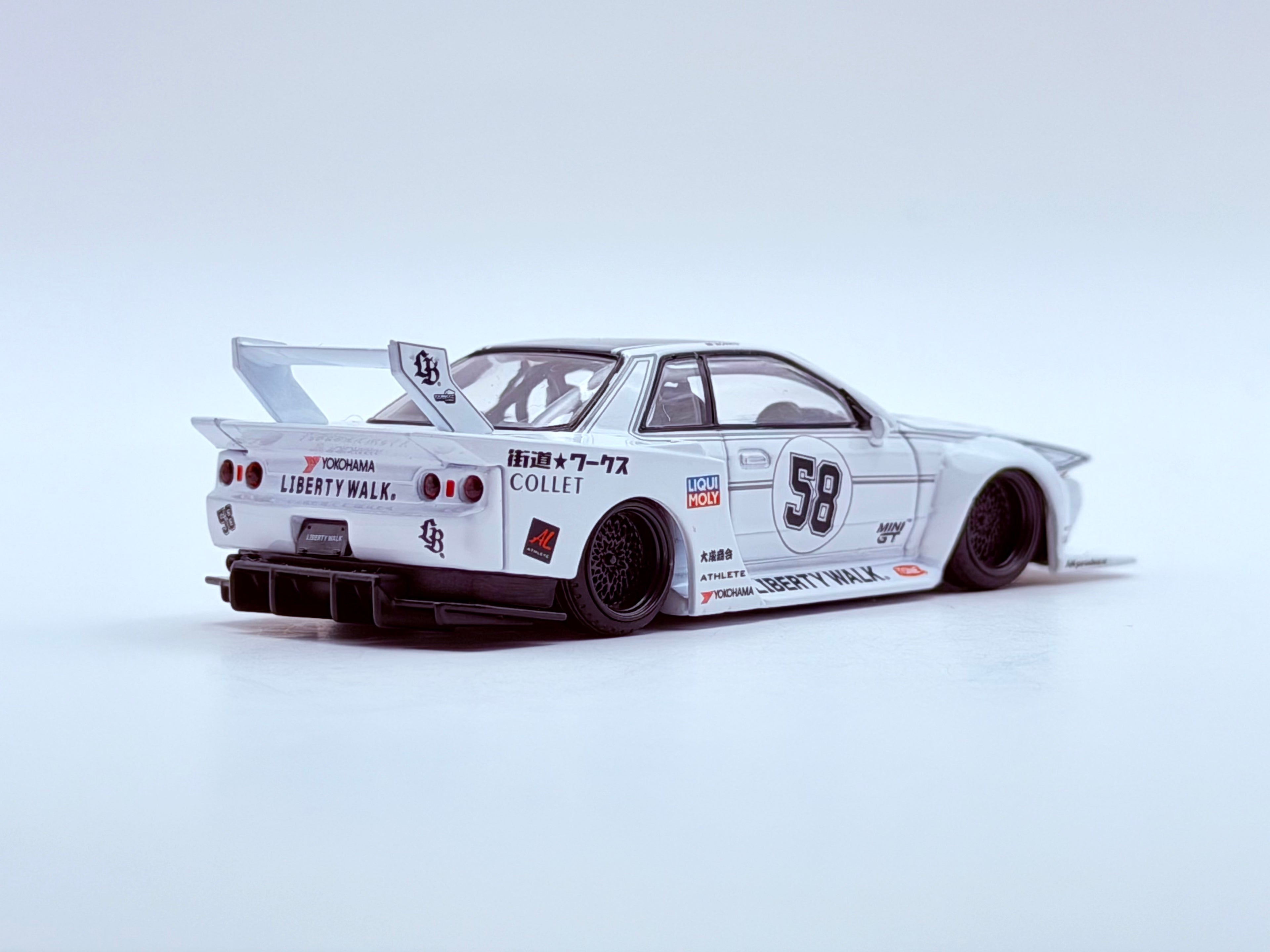Mini GT 1:64 Nissan GT-R32 LB-Kaido Works TAS 2025 #1217