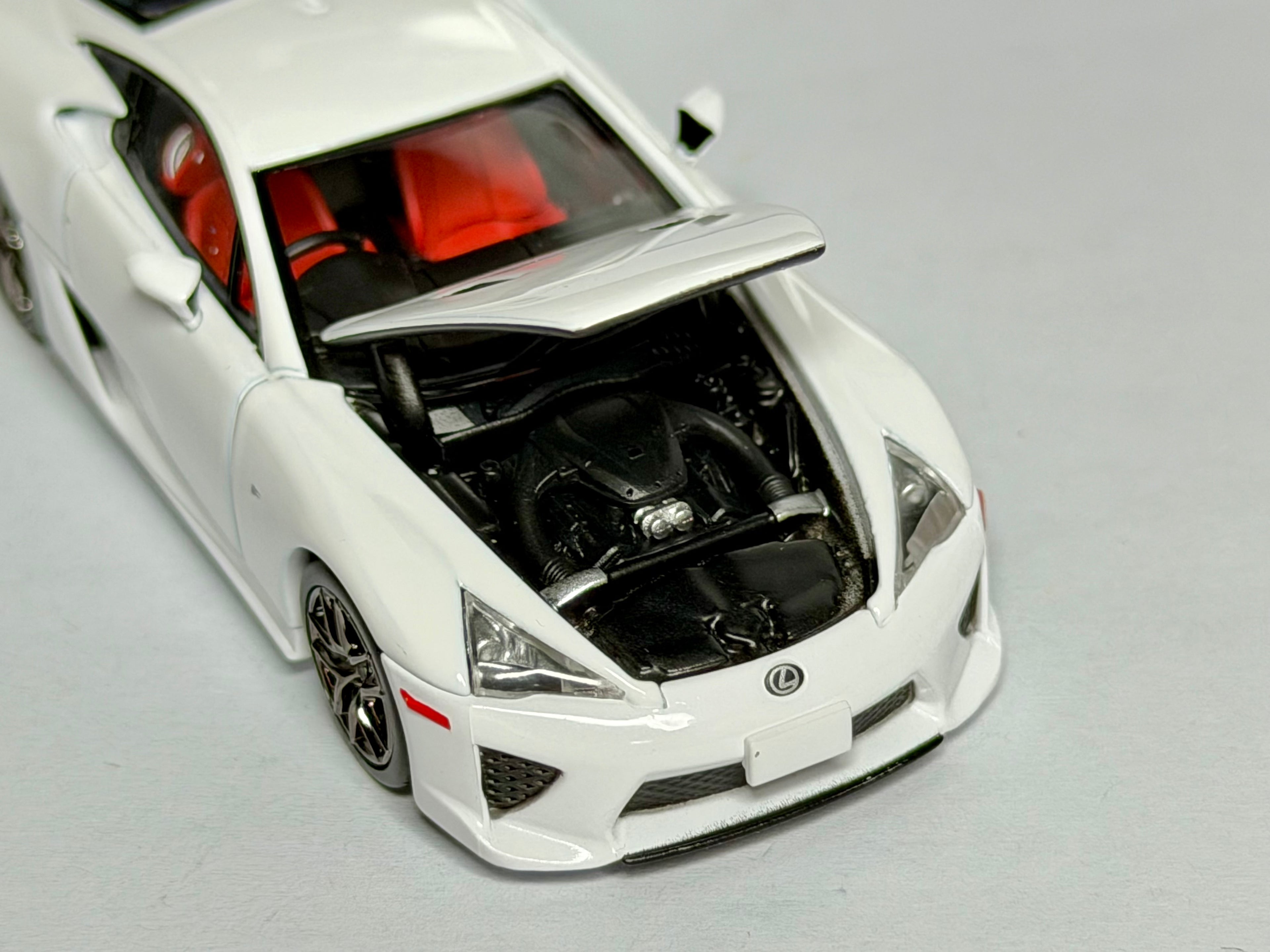 トミカ リミテッド ヴィンテージ NEO 1/64 LV-N360a レクサス LFA （白）