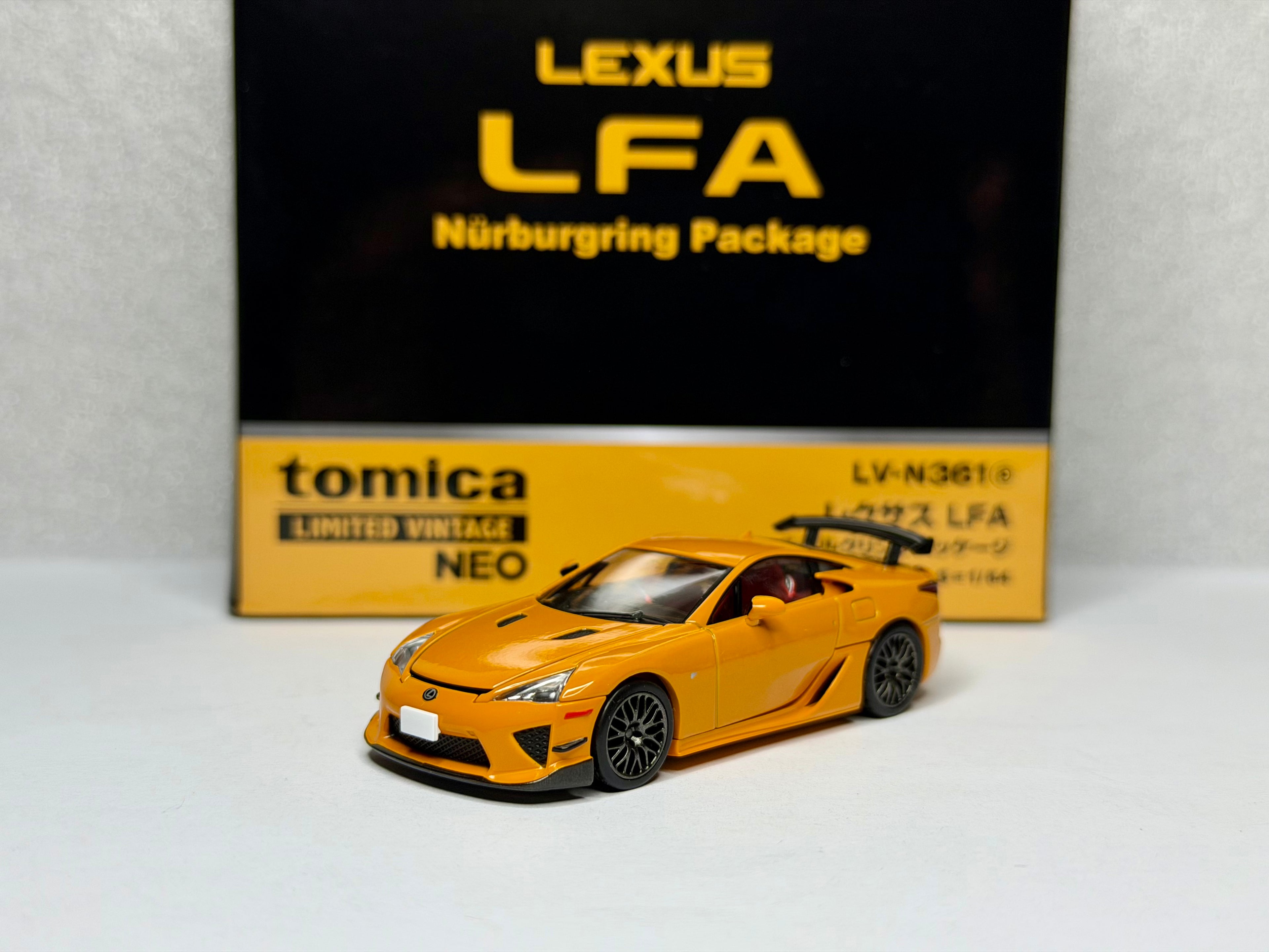 Tomica Limited Vintage NEO 1:64 LV-N361a Lexus LFA Nürburgring Package Orange