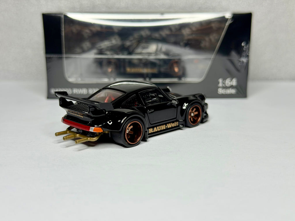 FG 1:64 RWB 930 Full-Open Black Diecast