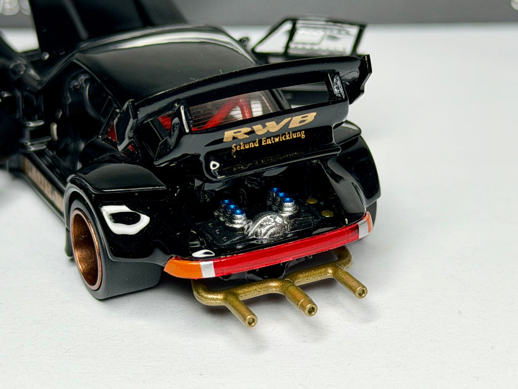 FG 1:64 RWB 930 Full-Open Black Diecast
