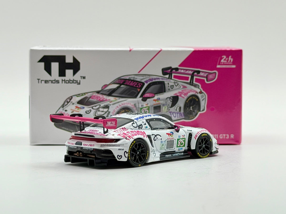 Trends Hobby 1:64 Porsche 911 GT3 R -Iron Dames 2025 LeMans 24H LMGT3 #85 241084(J)