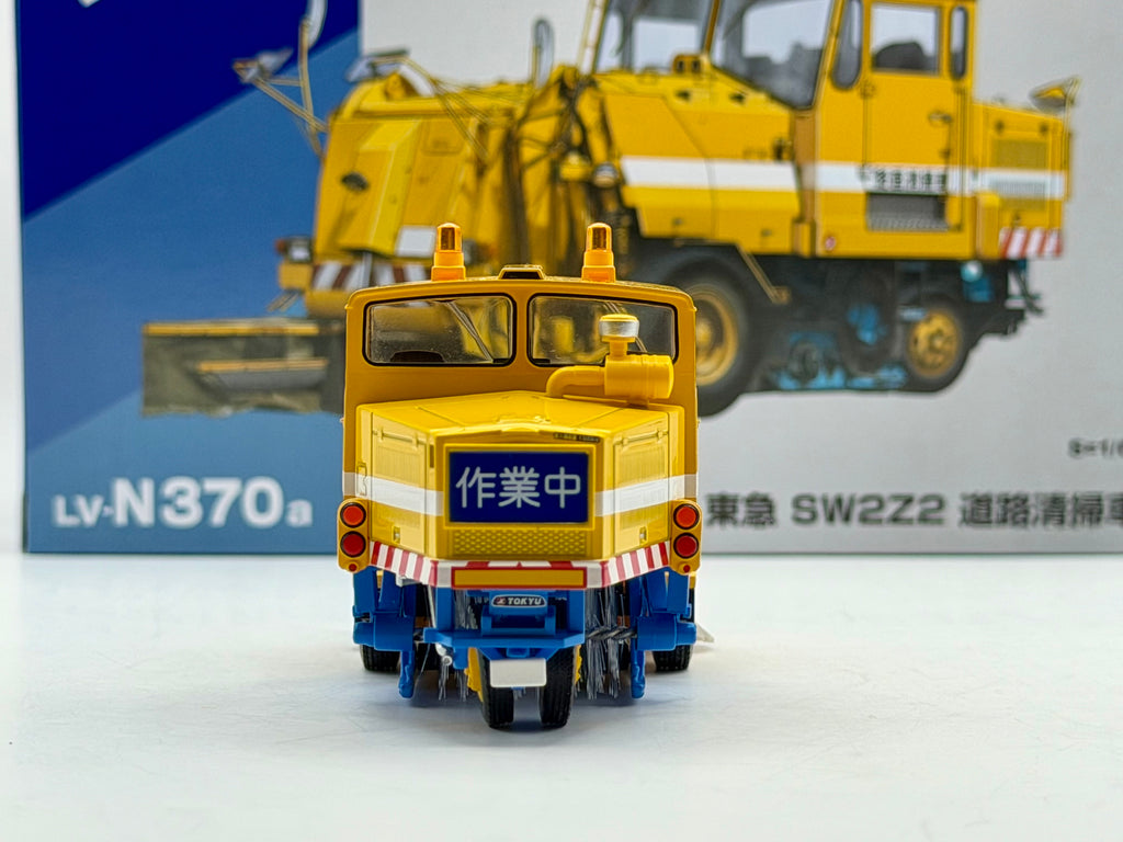 Tomica Limited Vintage NEO 1:64  LV-N370a Tokyu SW2Z2 Road Sweeper