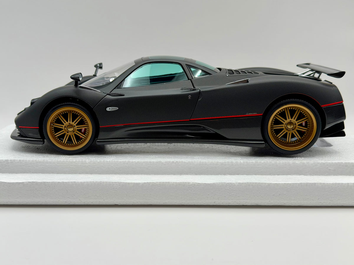 Almost Real 1:18 Pagani Zonda F 2005 Matt Carbon Black with Red Stripe