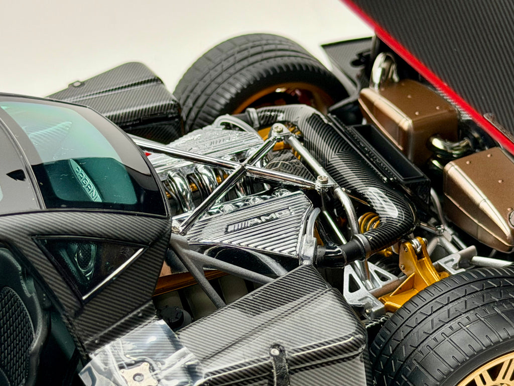 Almost Real 1:18 Pagani Zonda F 2005 Matt Carbon Black with Red Stripe