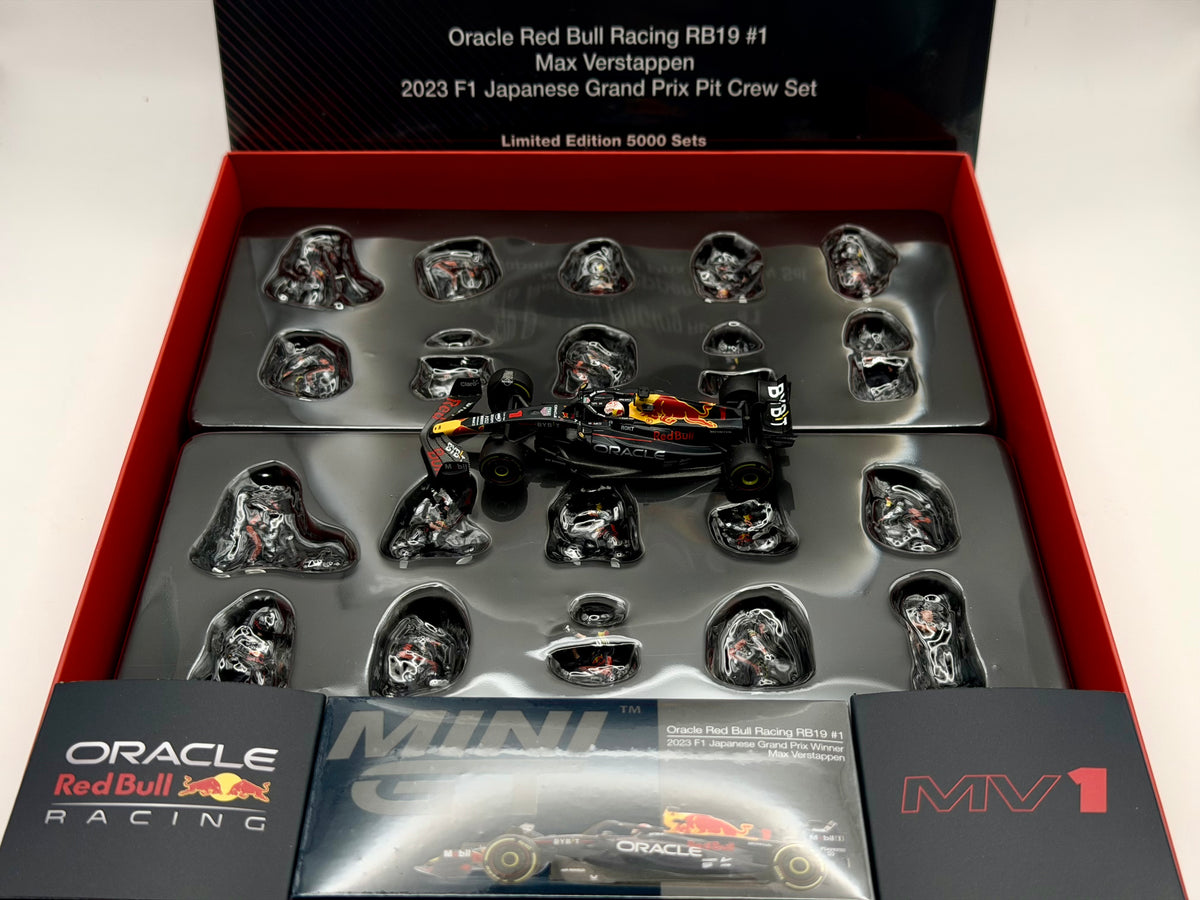 Mini GT 1:64 Oracle Red Bull Racing RB19 #1  Max Verstappen  2023 F1  2023 Japanese Grand Prix Pit Crew Set