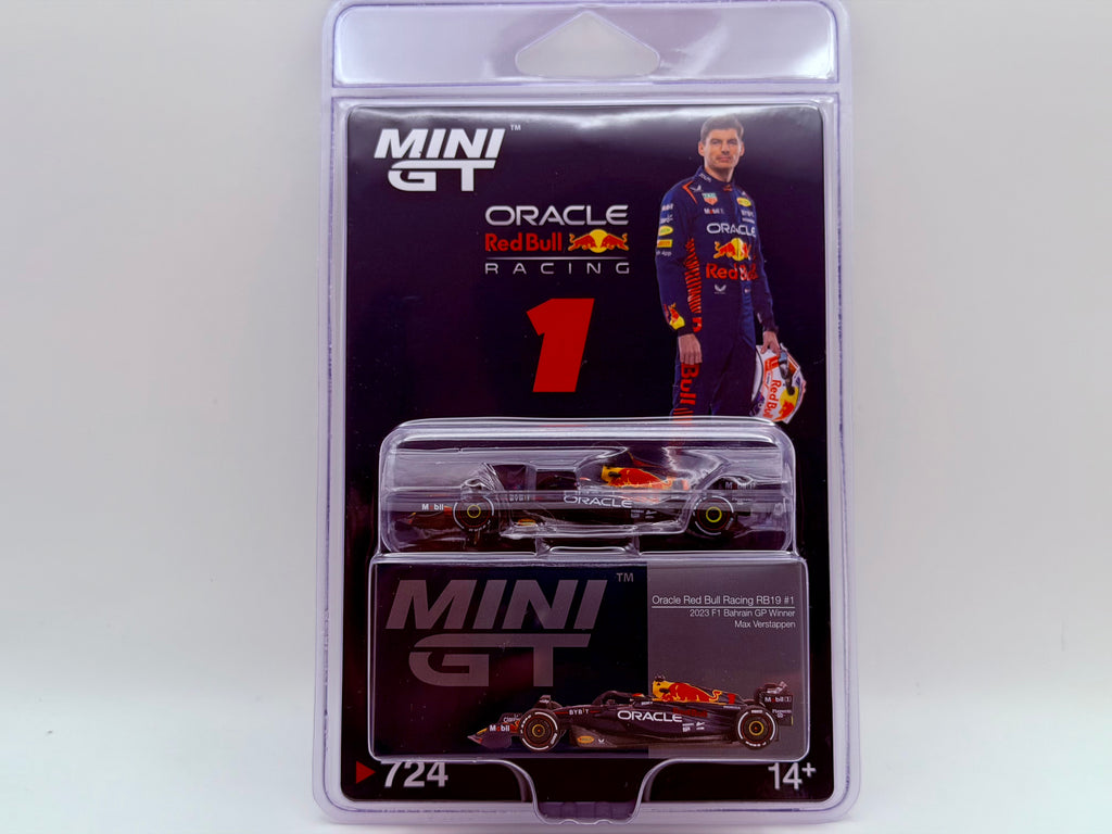 Mini GT 1:64 Oracle Red Bull Racing RB19 #1 Max Verstappen F1 2023 Bahrain GP Winner #724