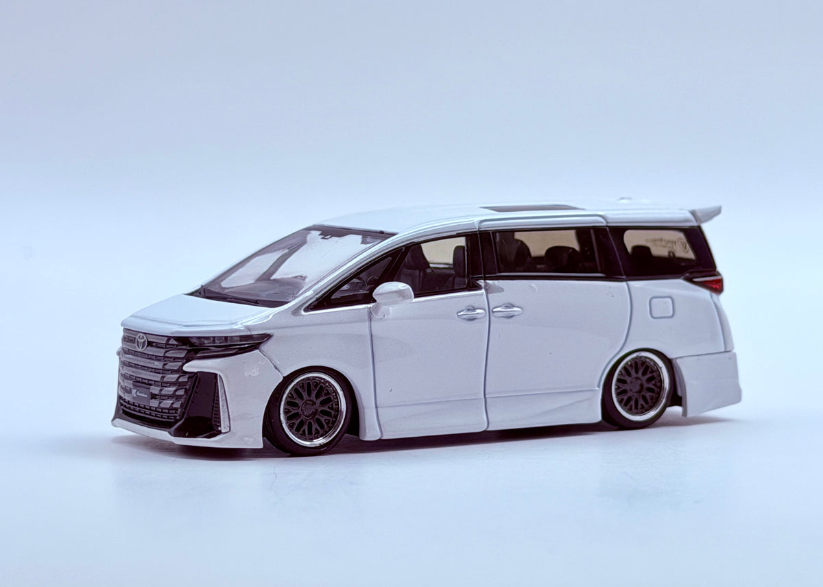 Mini GT 1:64 Toyota Alphard 40 KUHL White #1180